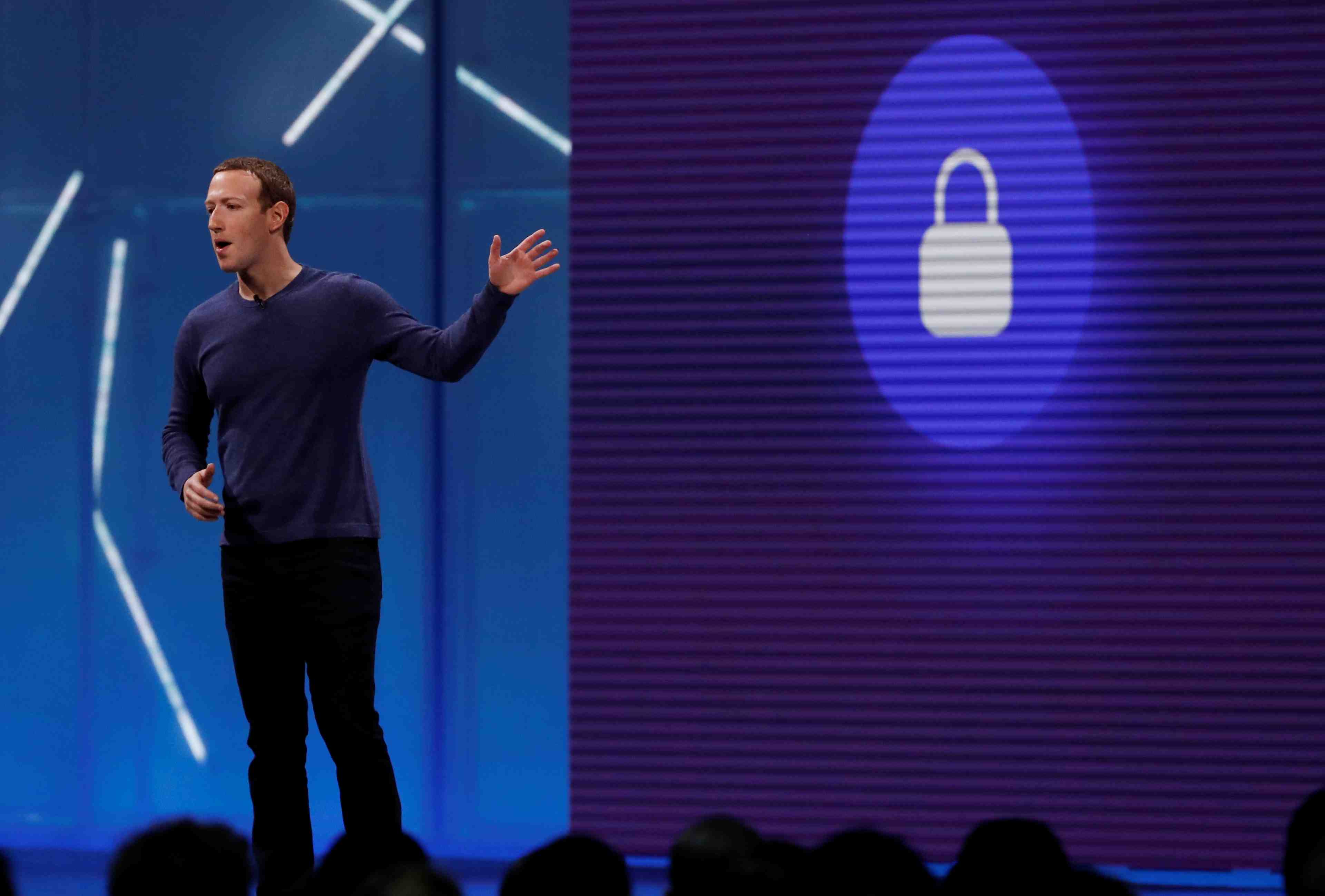 Le pdg de facebook appelle a une nouvelle regulation d'internet
