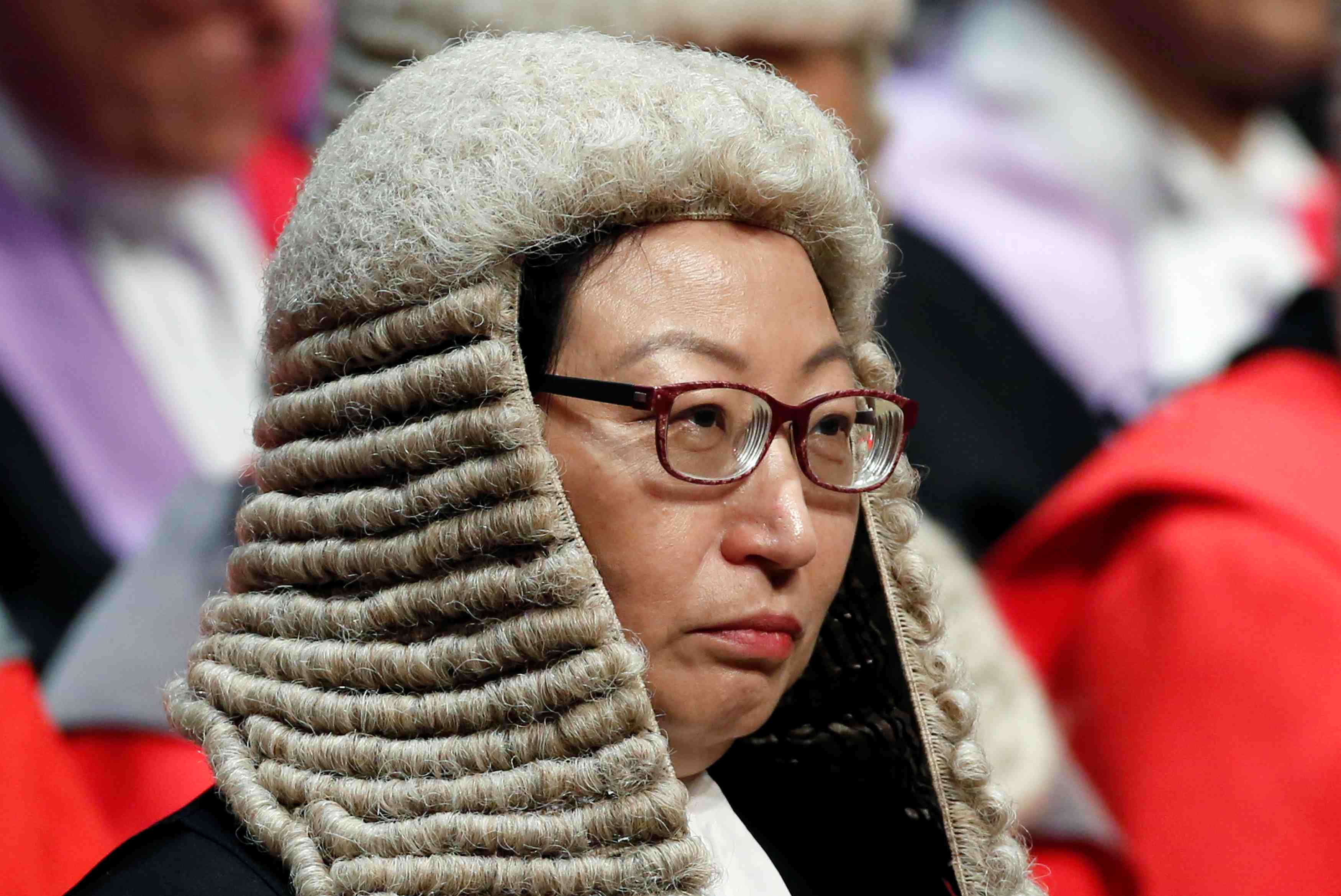 Hong kong condamne une "attaque" contre la secretaire a la justice