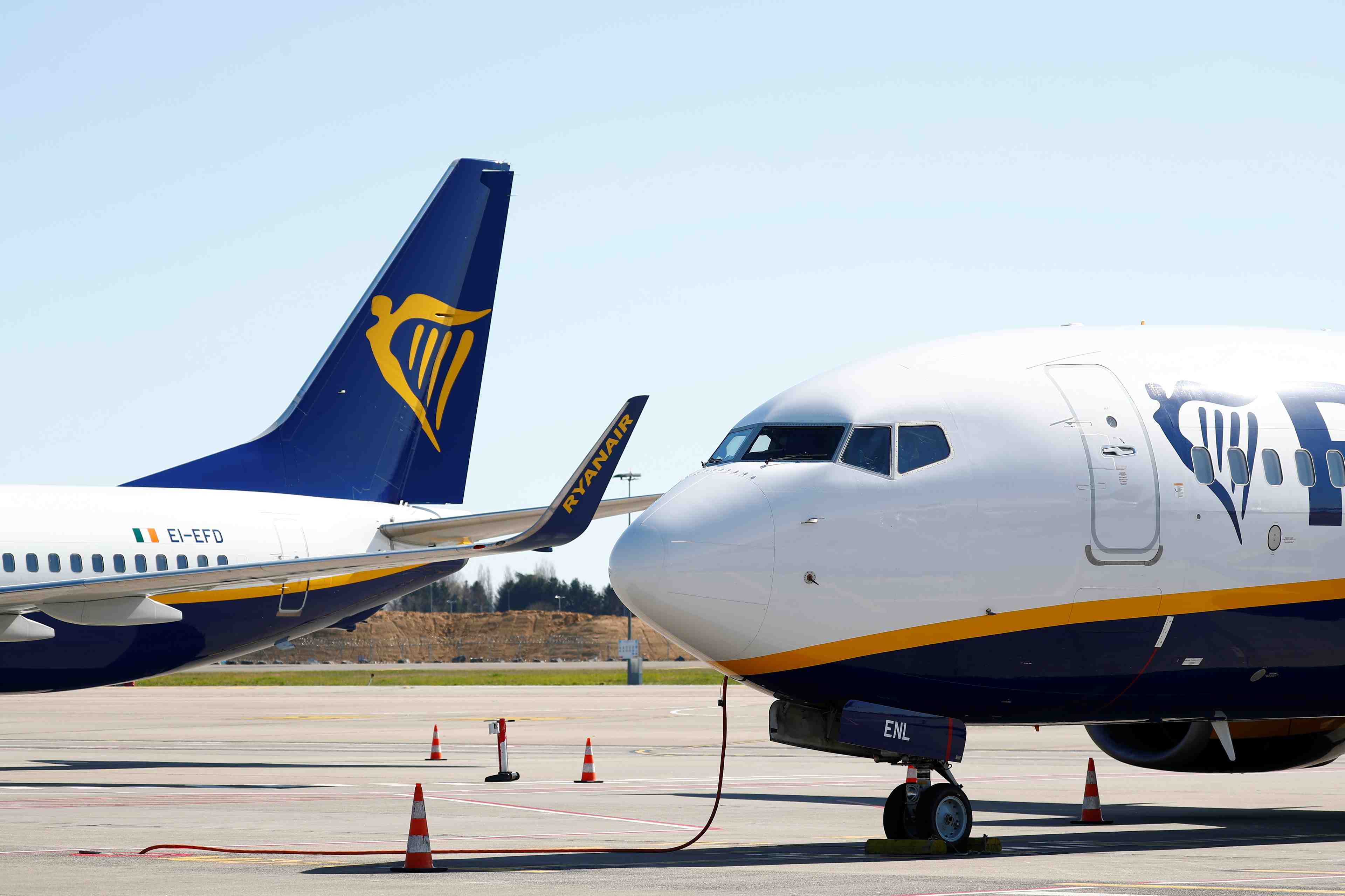 Ryanair rate son objectif et prevoit une charge de 300 millions d'euros