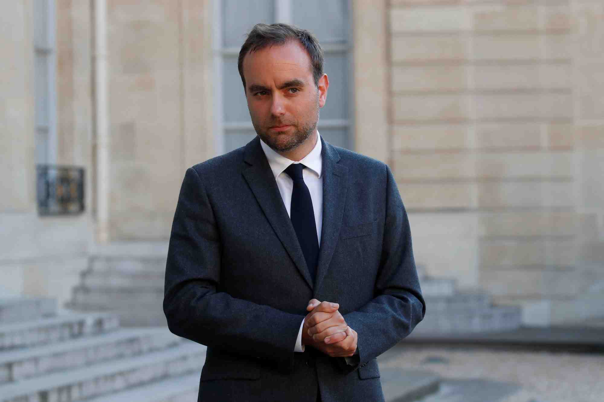 France: "nous allons aller" en guadeloupe, dit lecornu