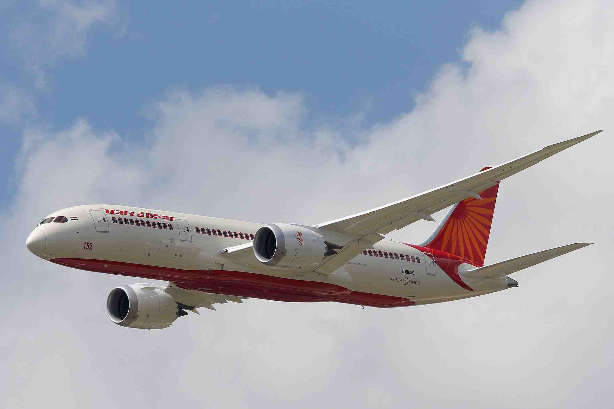 Un nouveau vol Air India en 787-8 contraint de faire demi-tour, ravivant les inquiétudes de sécurité.