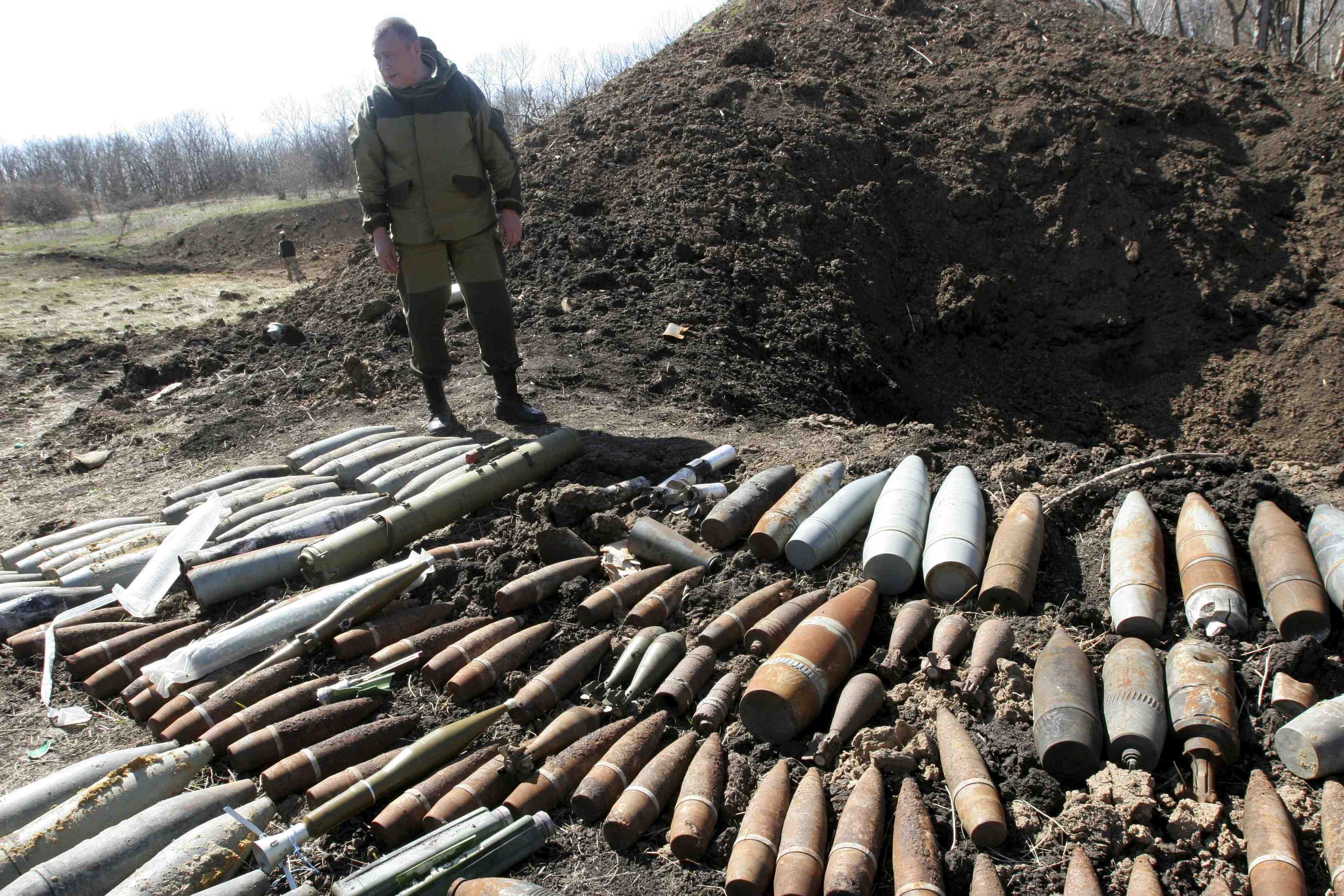 Laurent fabius preoccupe par la situation en ukraine