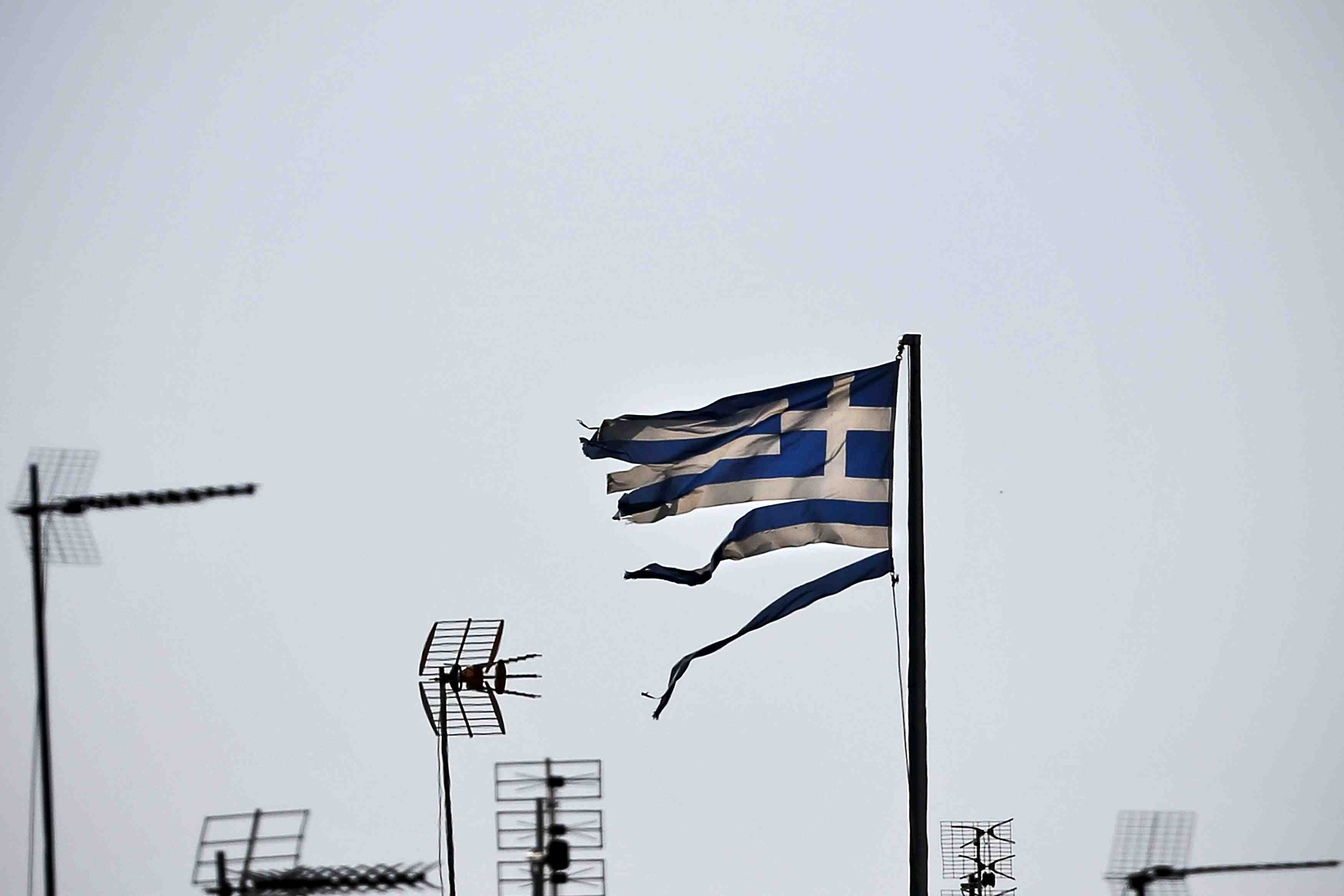 S&p releve la note de la grece a ccc+ et la perspective a stable