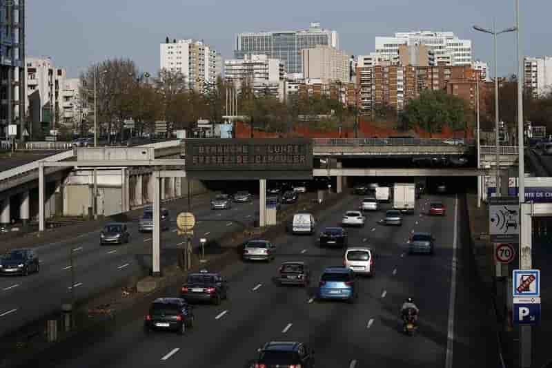 Ventes de voitures neuves en baisse en octobre