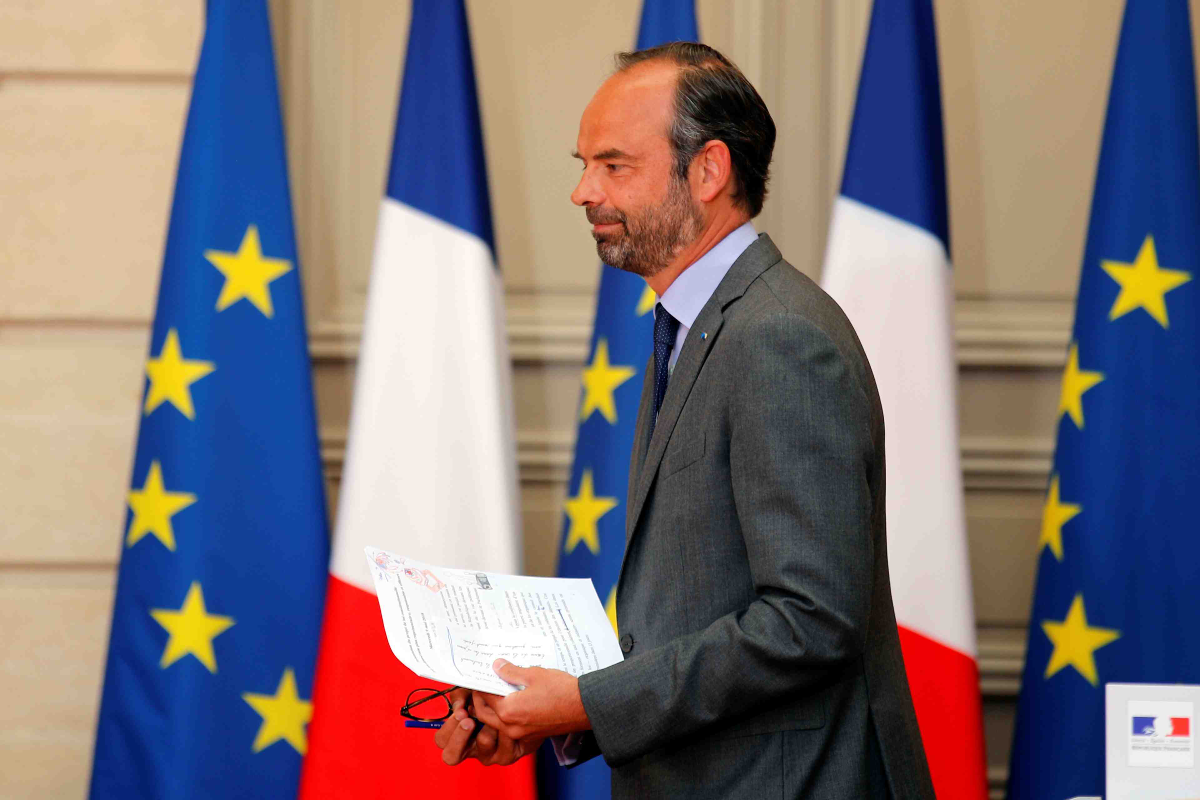 Philippe annule une visite en israel pour des "raisons interieures"