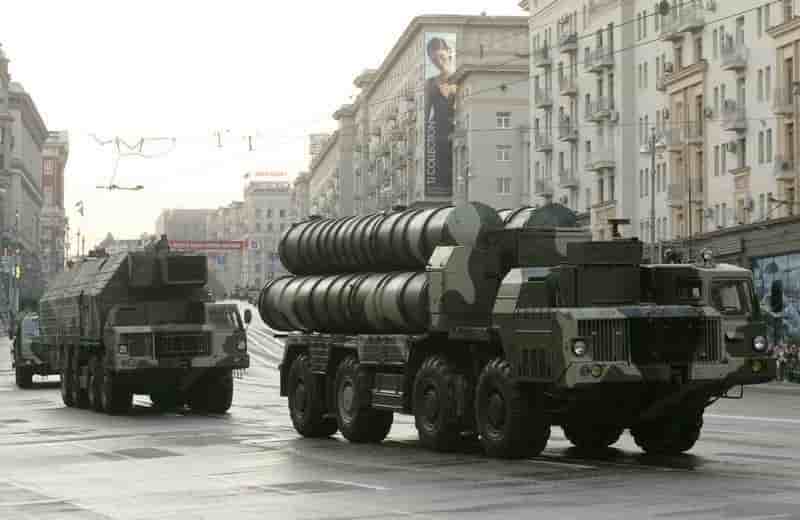 Moscou va livrer des missiles s-300 modernises a l'iran