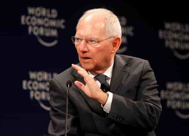 Schauble evoque de nouvelles baisses d'impots apres les elections
