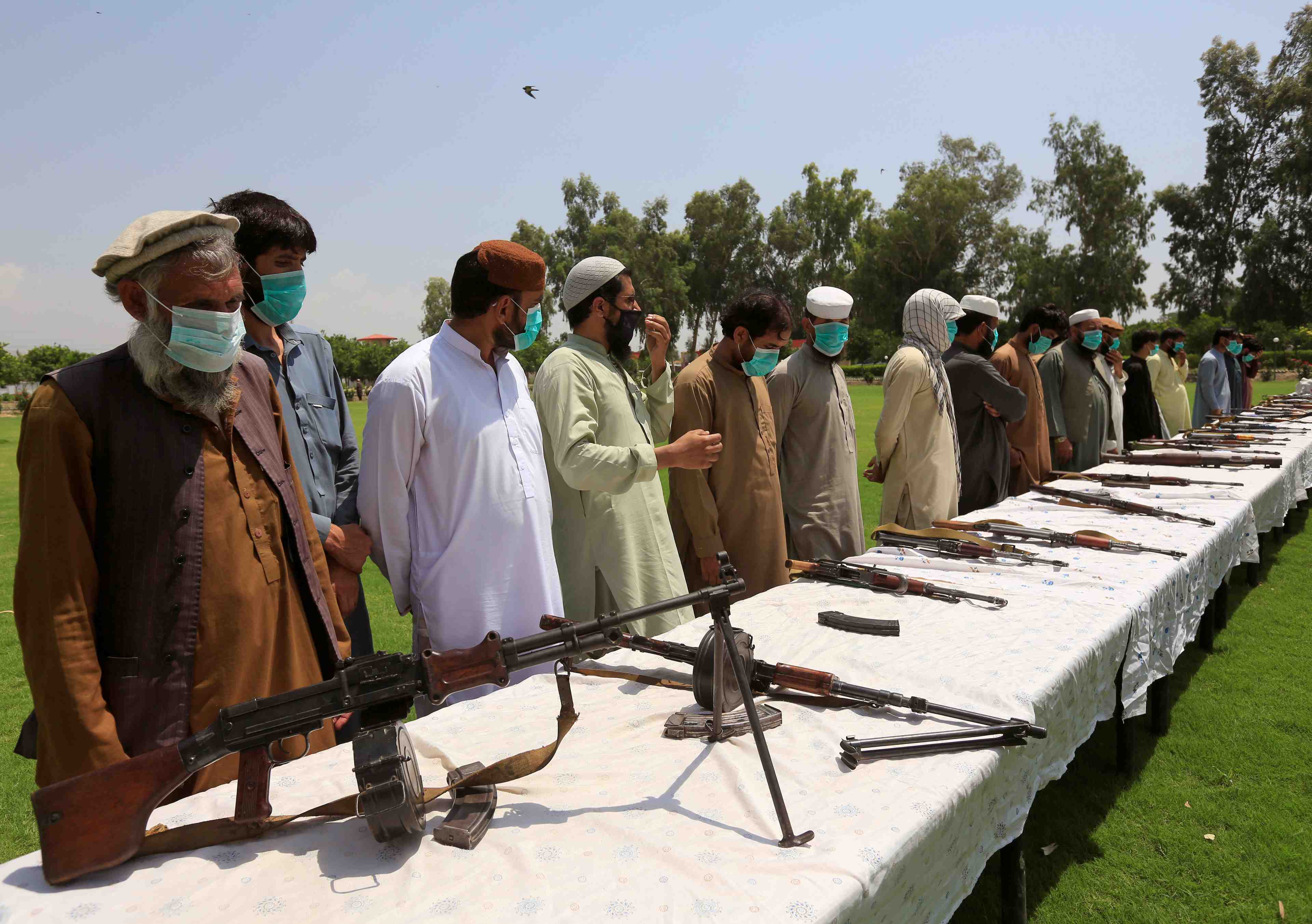 Afghanistan: les taliban decretent une treve de trois jours pour l'aid el kebir