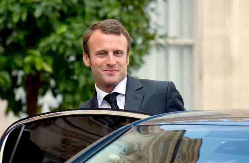 Emmanuel Macron persiste et signe sur les 35 heures