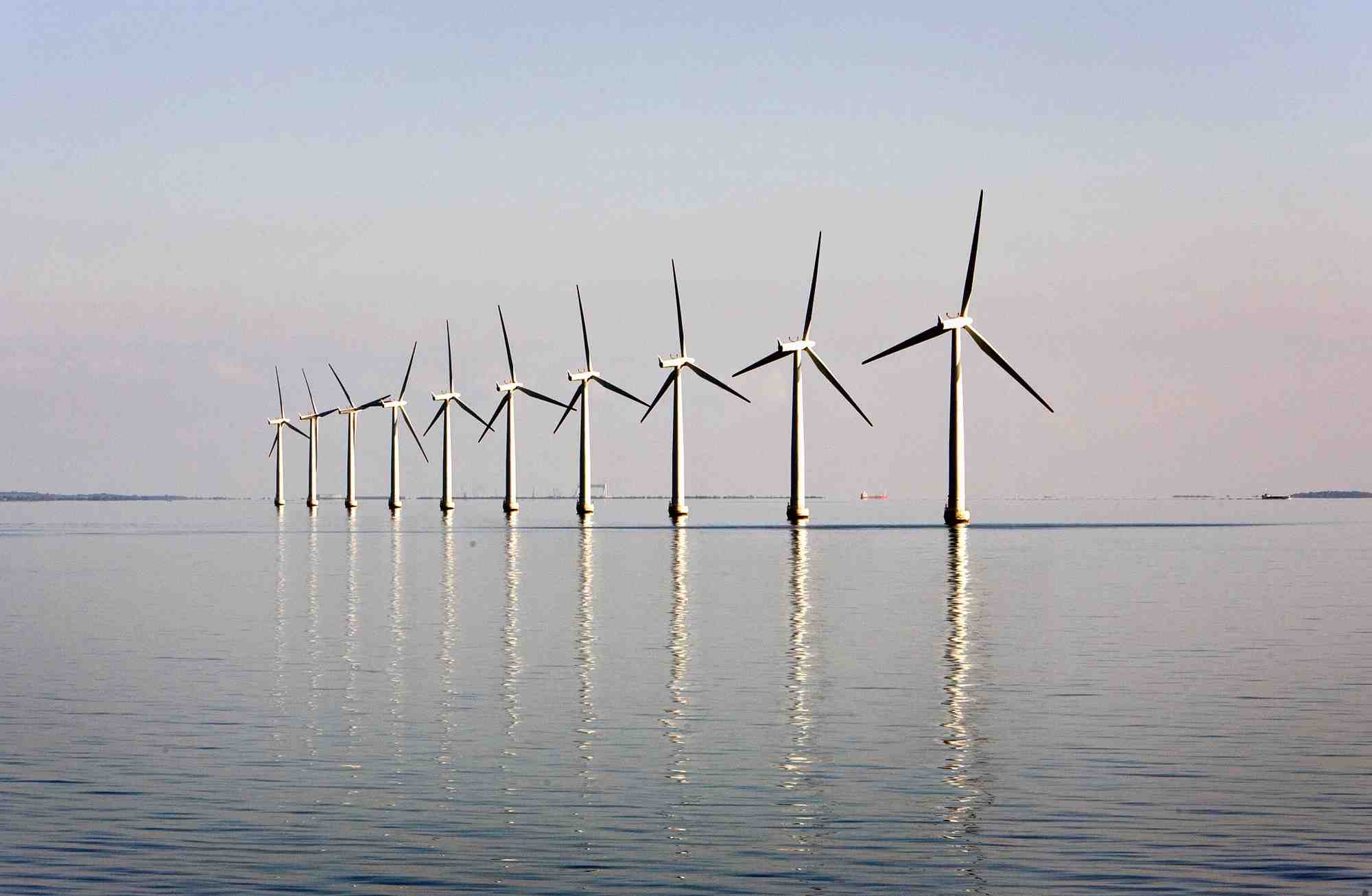 Totalenergies annonce la construction d'une ferme d'eolien flottant en france