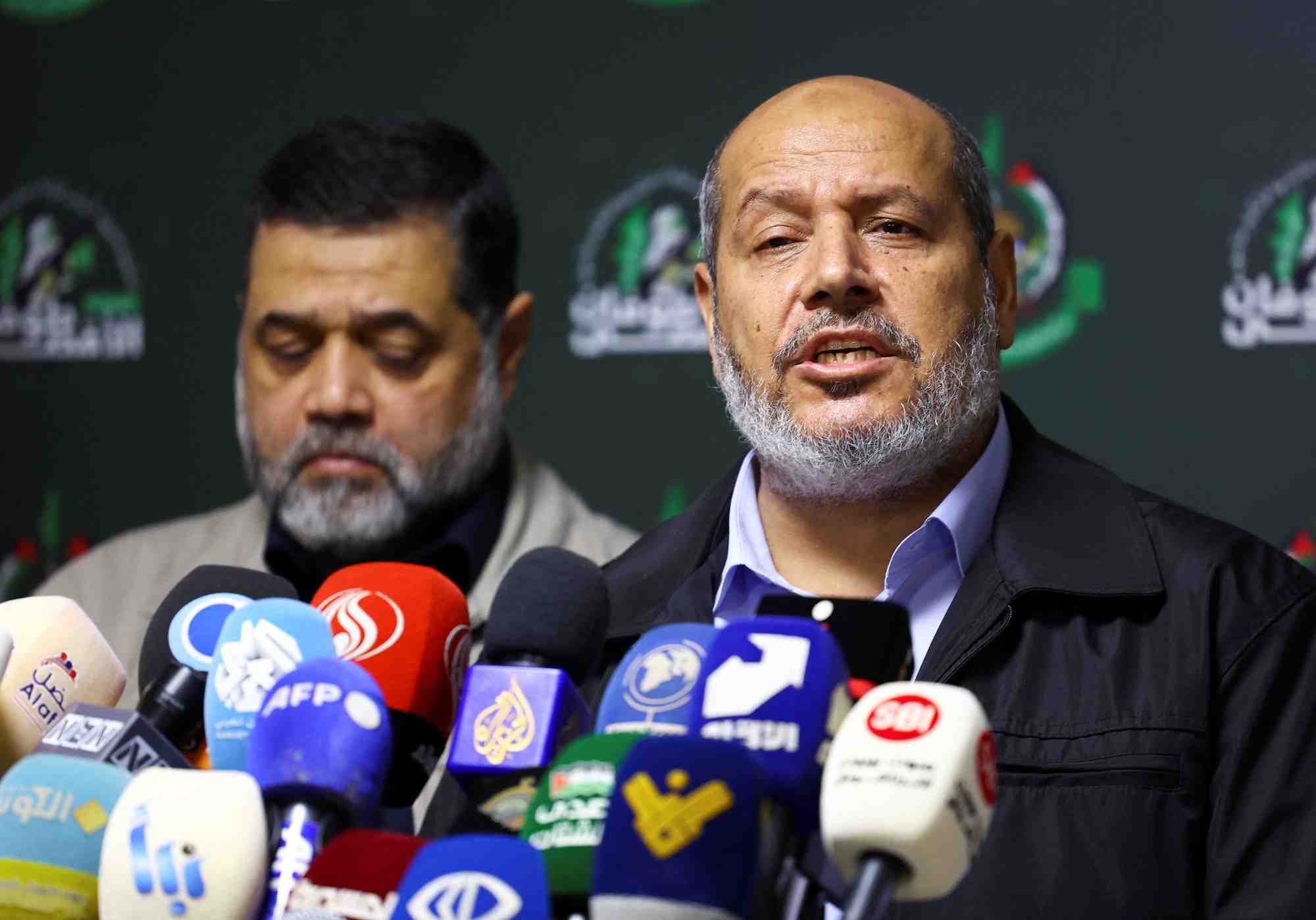 Des representants du hamas participent a une conference de presse
