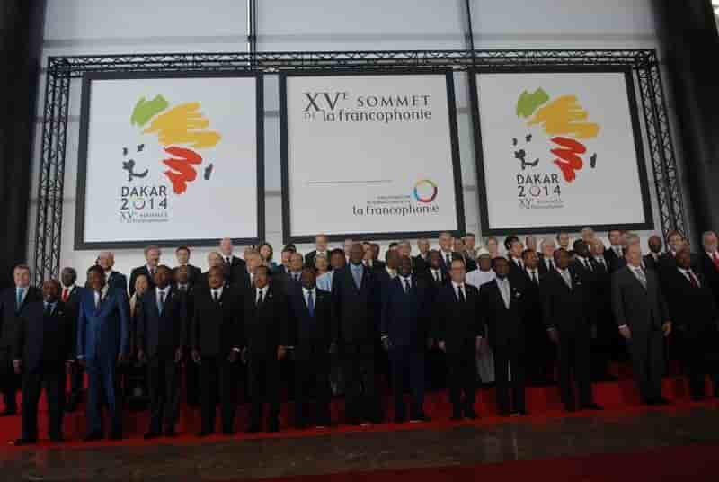 Hollande parle de "principes" au sujet des dirigeants africains