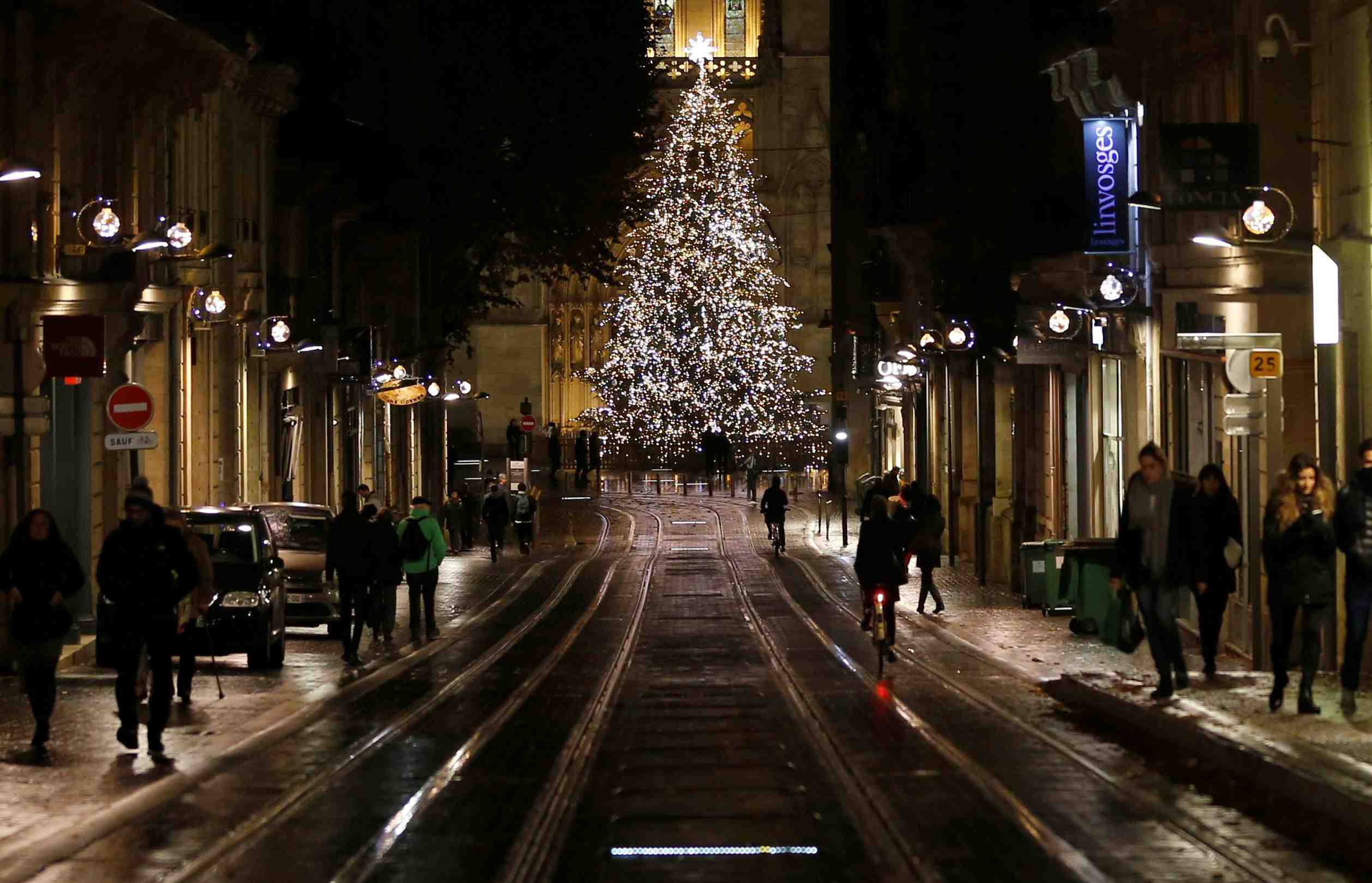 Fevad: promotions de novembre et achats de noel pourraient atteindre 19 milliards d'euros