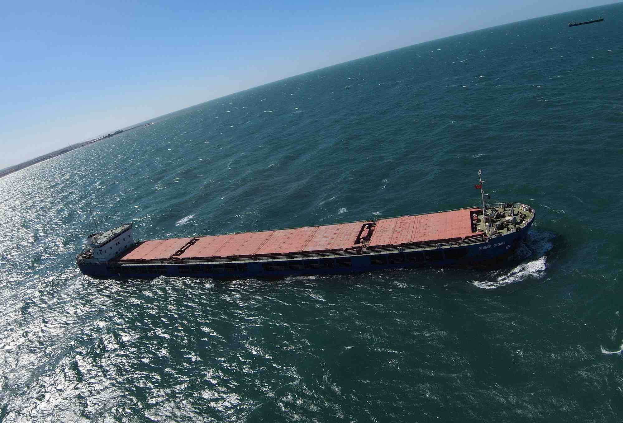 Un cargo russe transportant des cereales ukrainiennes retenu en turquie