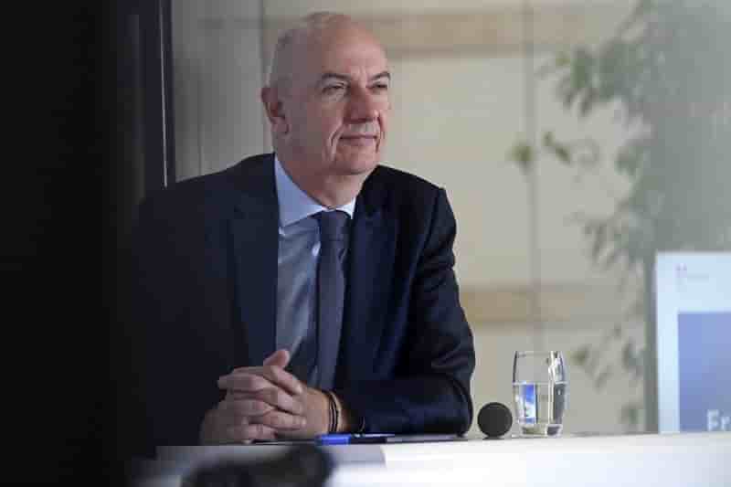 « Je n'ai pas dit qu'il fallait ouvrir grandes les vannes de l'immigration économique », a-t-il tempéré.