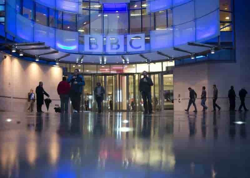 Le gouvernement britannique veut reformer la bbc