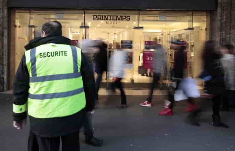 Les attentats ont renforce le marche de la securite en france