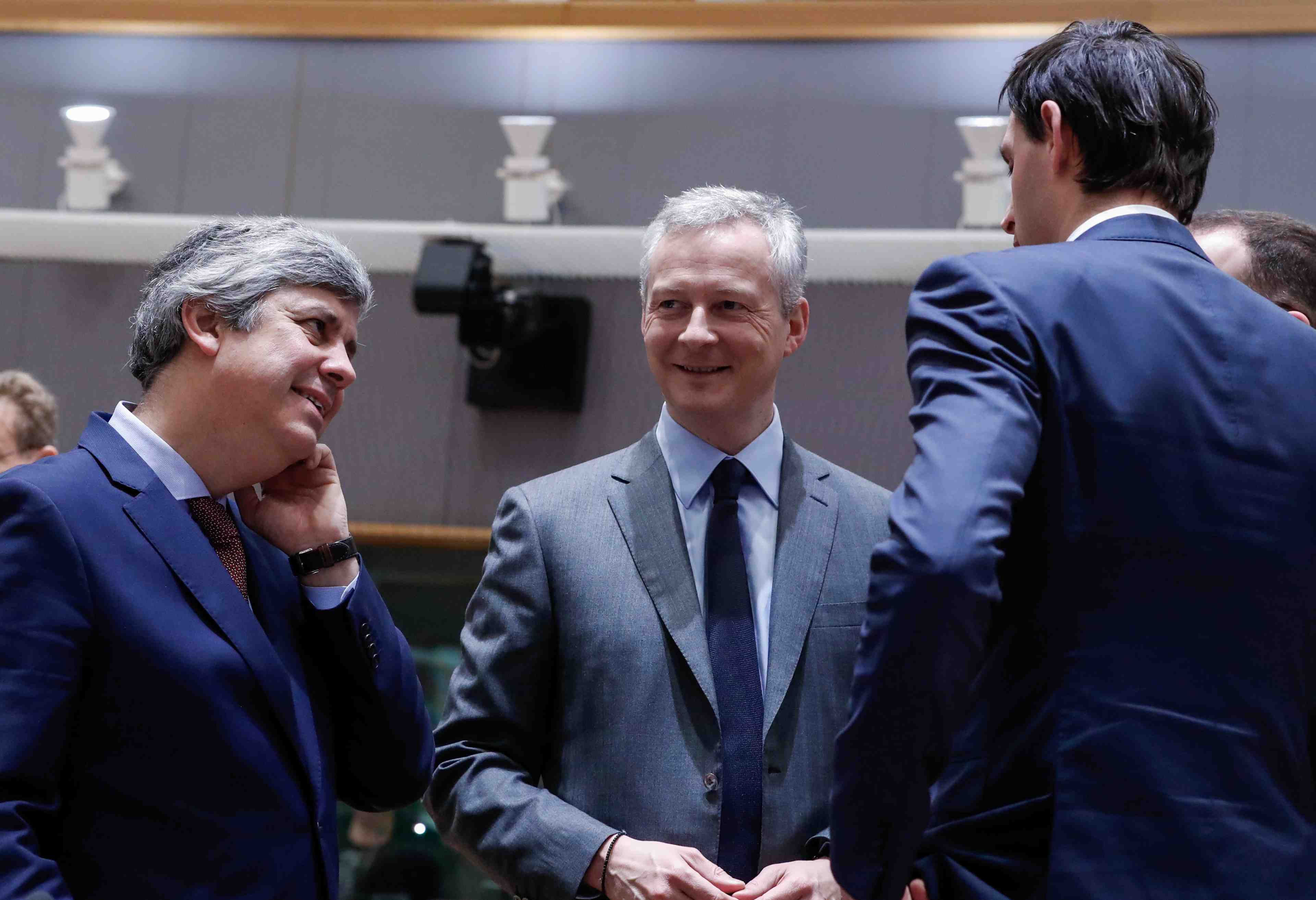 Bruno le maire denonce les tergiversations sur l'union bancaire
