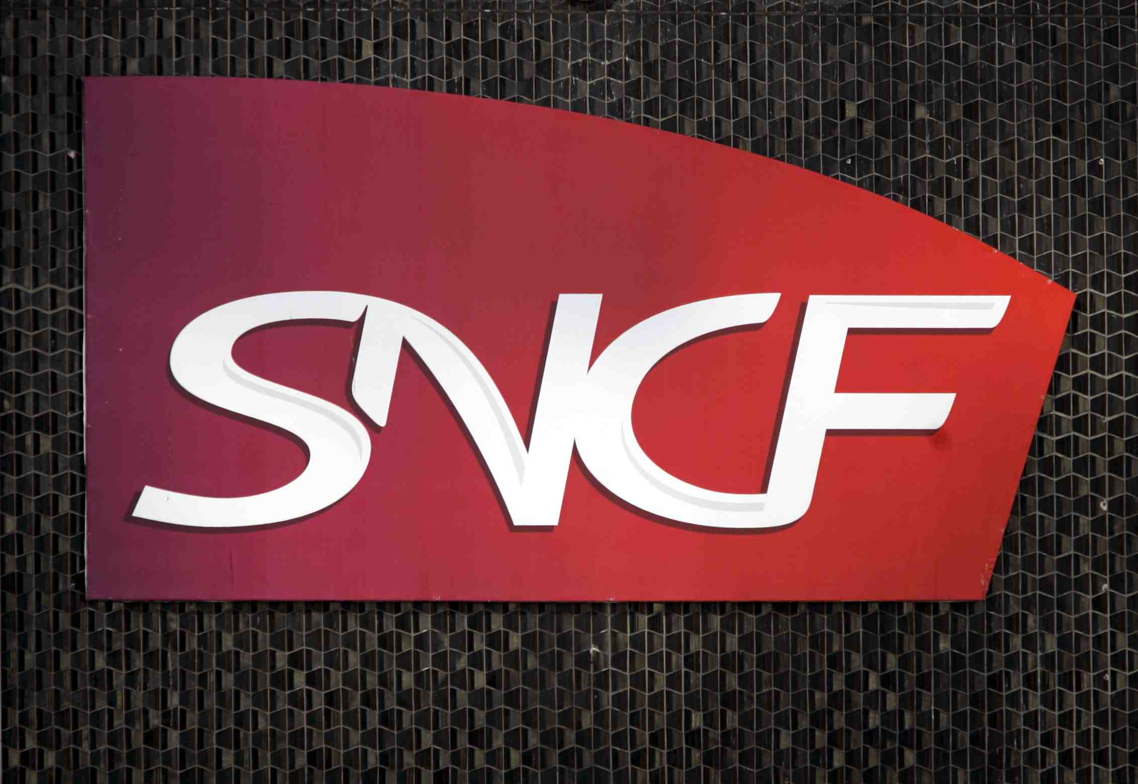 La sncf boucle un emprunt record de 2 milliards d’euros sur 30 ans