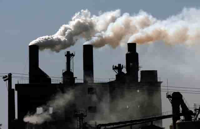 Les émissions de gaz à effet de serre ont poursuivi leur recul en France, enregistrant une baisse de 4,8% en 2023 par rapport à 2022.