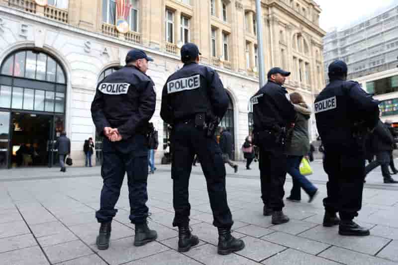 Des pouvoirs de police rendus a la mairie de paris