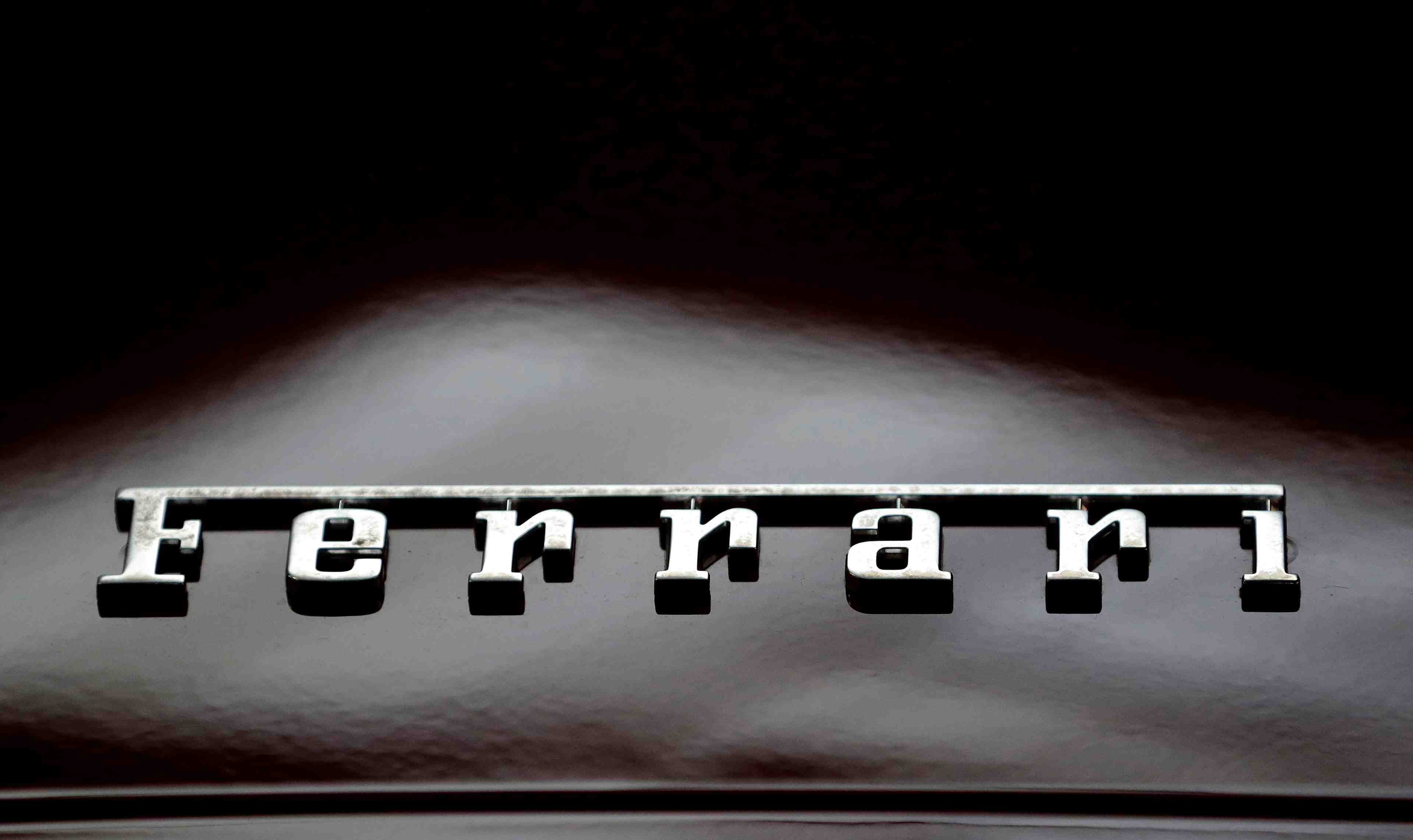 Ferrari confirme ses objectifs apres un solide benefice au premier trimestre
