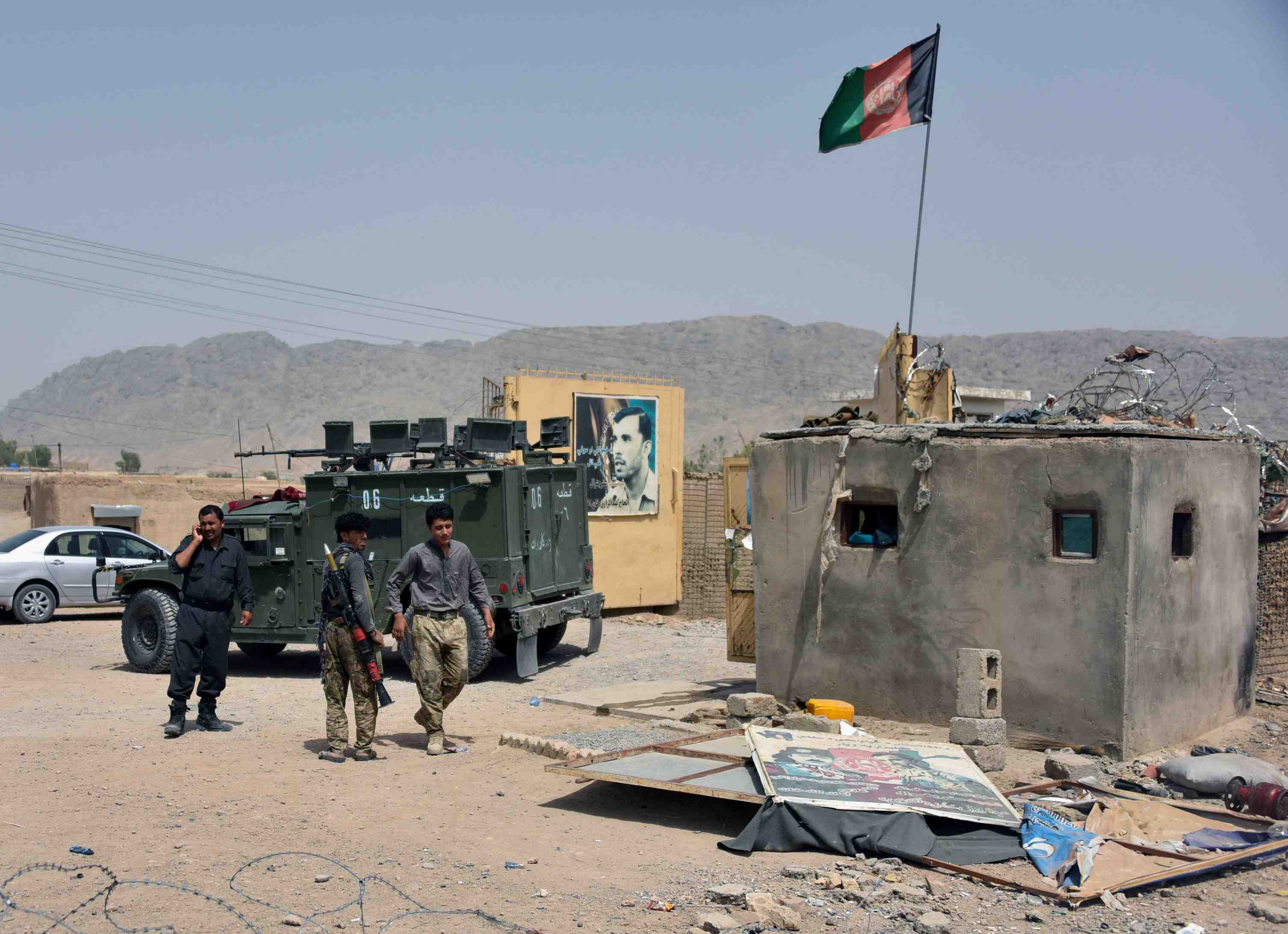 Afghanistan: l'inde rapatrie des officiels face a l'avancee des talibans
