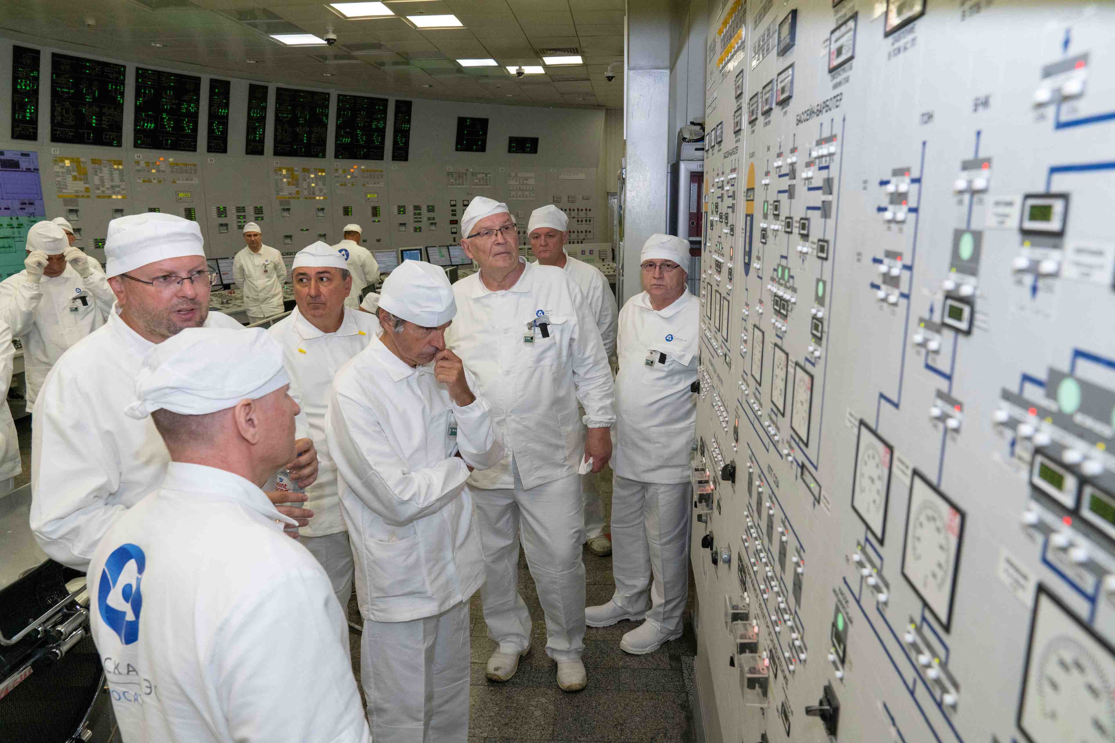 Le chef de l'aiea, rafael grossi, visite la centrale nucleaire de koursk