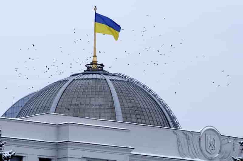 Le parlement ukrainien vote l’abandon du statut du pays “non aligne”