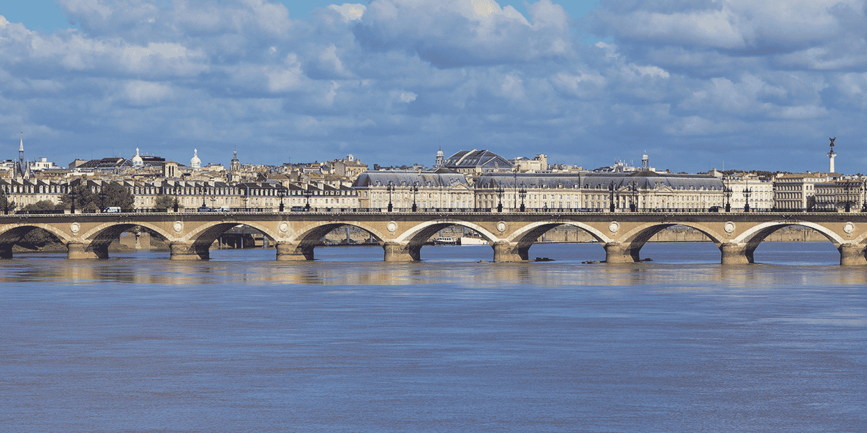 pont de pierre Bordeaux