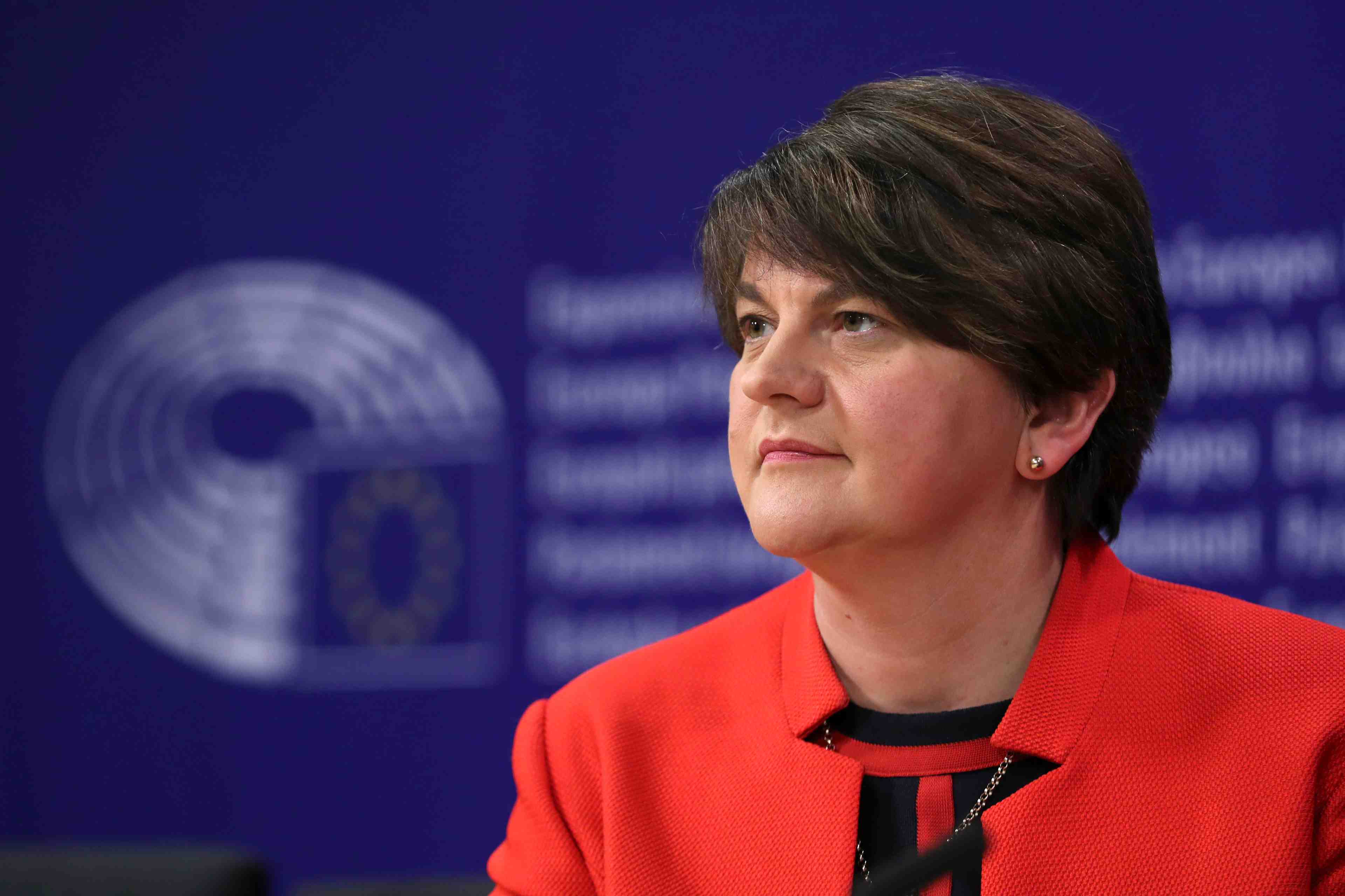 Foster (dup): une "barriere" entre l'irlande du nord et la grande-bretagne serait une "folie"