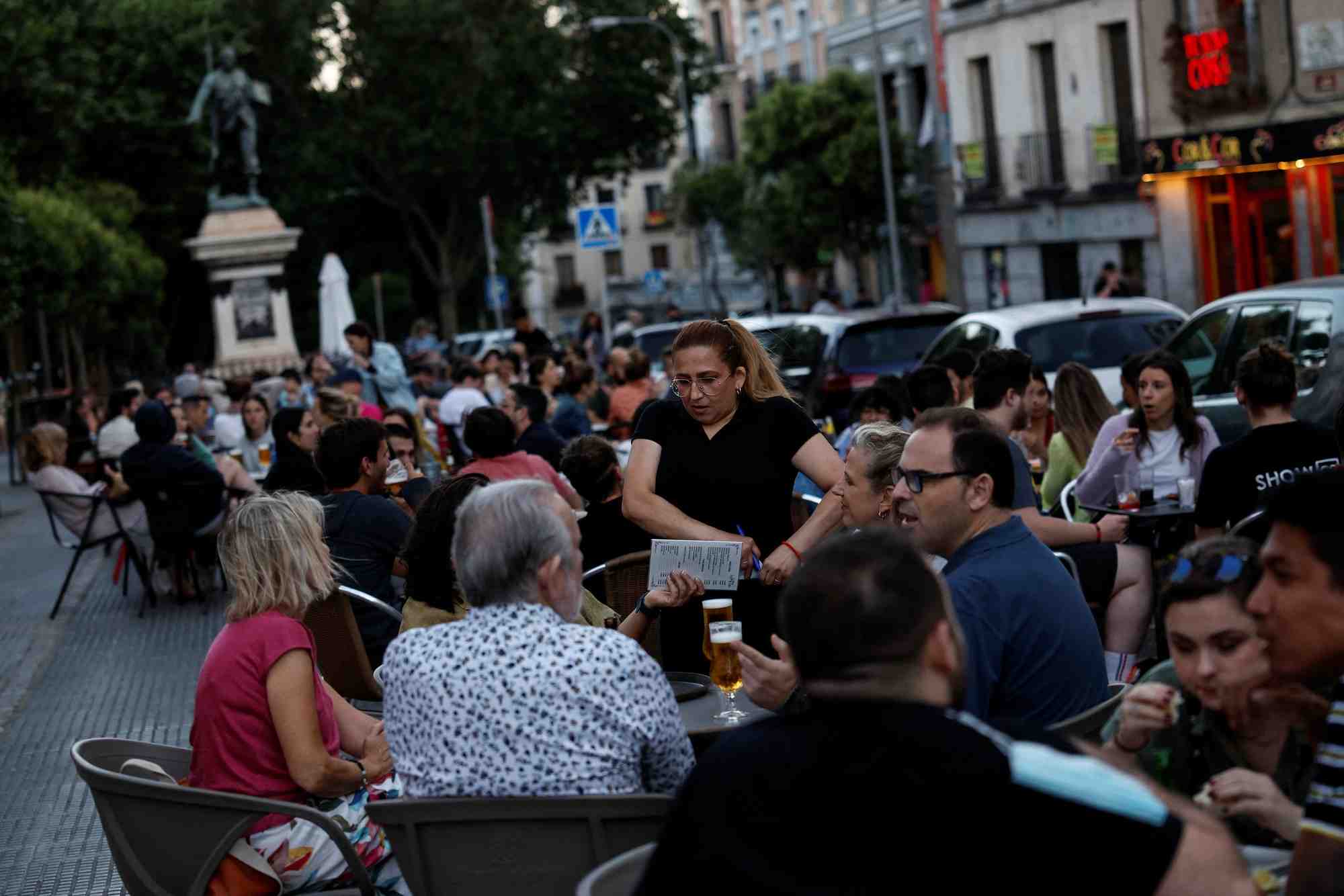 L'espagne a recu 7,5 millions de visiteurs en juin, se rapproche des niveaux pre-pandemie
