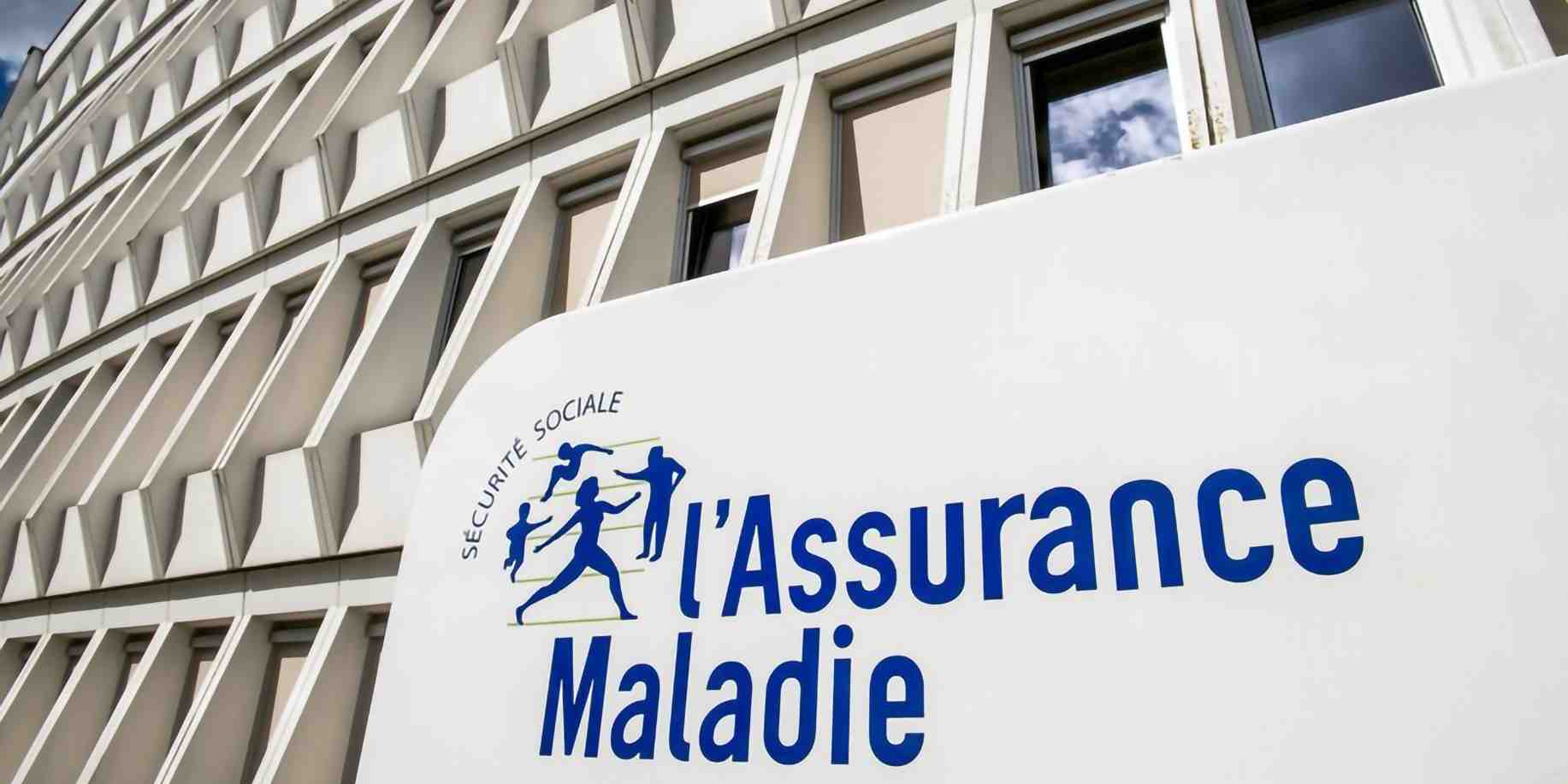 Sur 1 000 euros dépensés par les administrations publiques, 565 euros sont consacrés à la protection sociale (vieillesse, santé, famille, chômage, etc.).