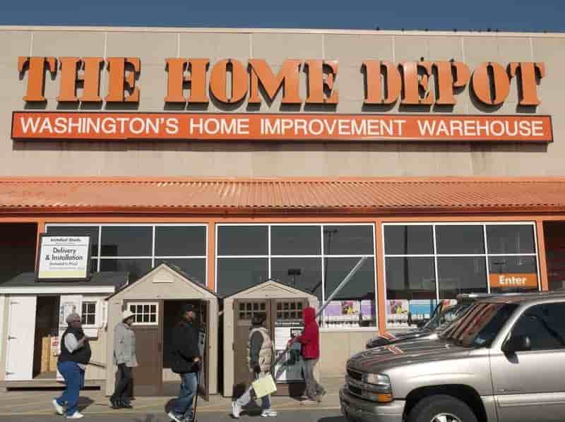 Home Depot fait mieux qu'attendu grâce à ses coûts réduits