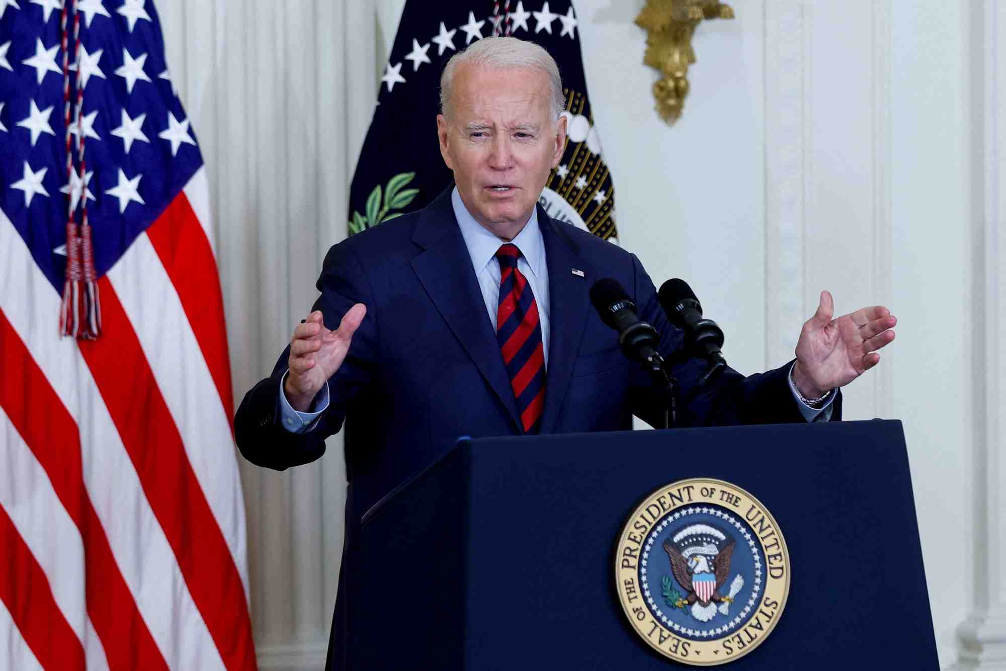 Joe biden, prononce un discours sur la couverture des soins de sante et l'economie, a washington.