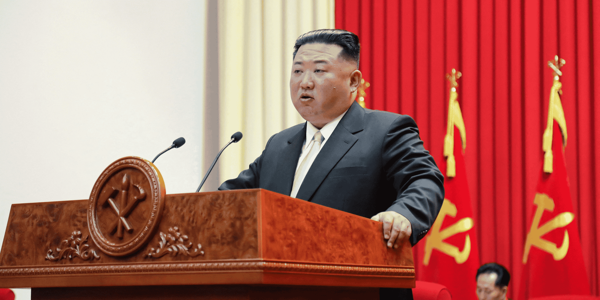 La Corée du Nord a admis en 2002 l'enlèvement de 13 Japonais dans les années 1970 et 1980 sauf que le Japon en recense officiellement plus.