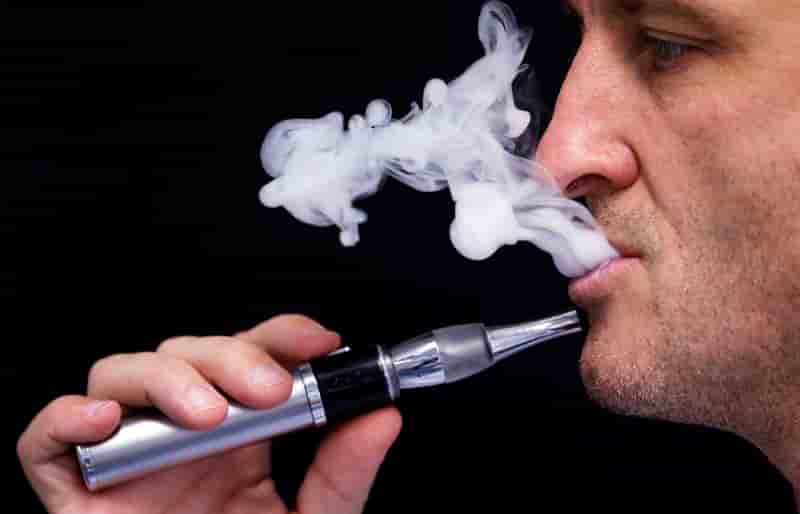 "Vapoter", mot de l'année pour les dictionnaires Oxford