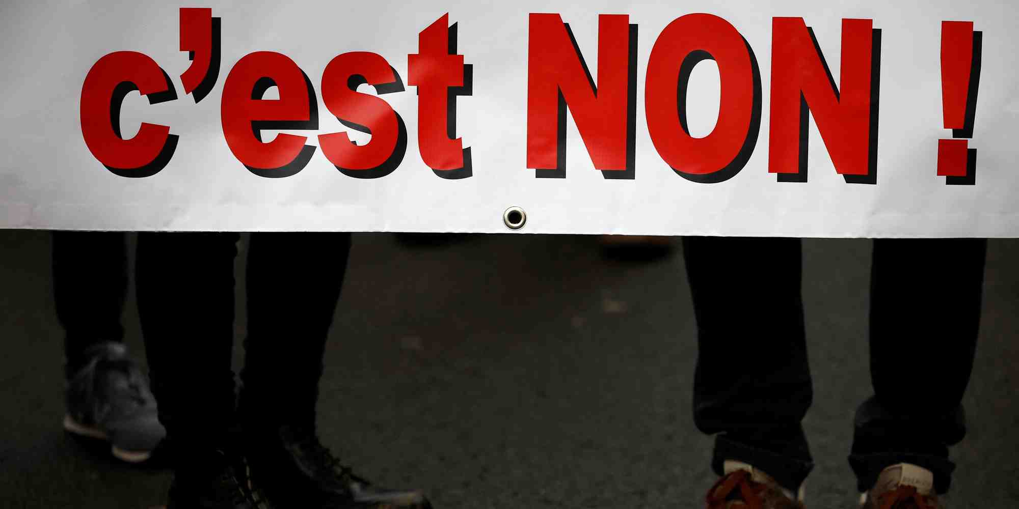 Manifestation contre la reforme des retraites du gouvernement francais a saint-nazaire, dans le cadre d'une journee de greve nationale