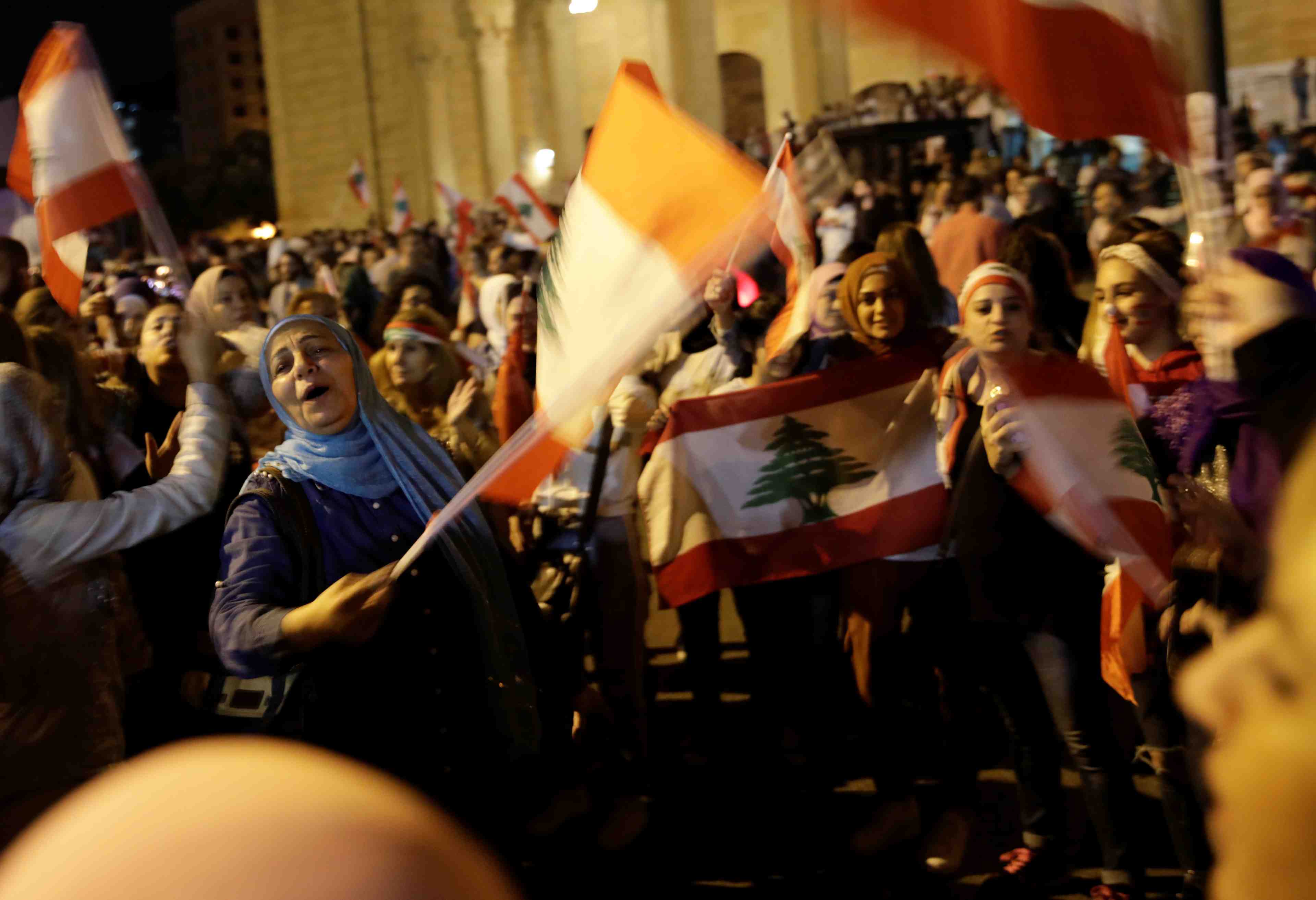 Liban: les manifestations continuent, la crise politique s'aggrave
