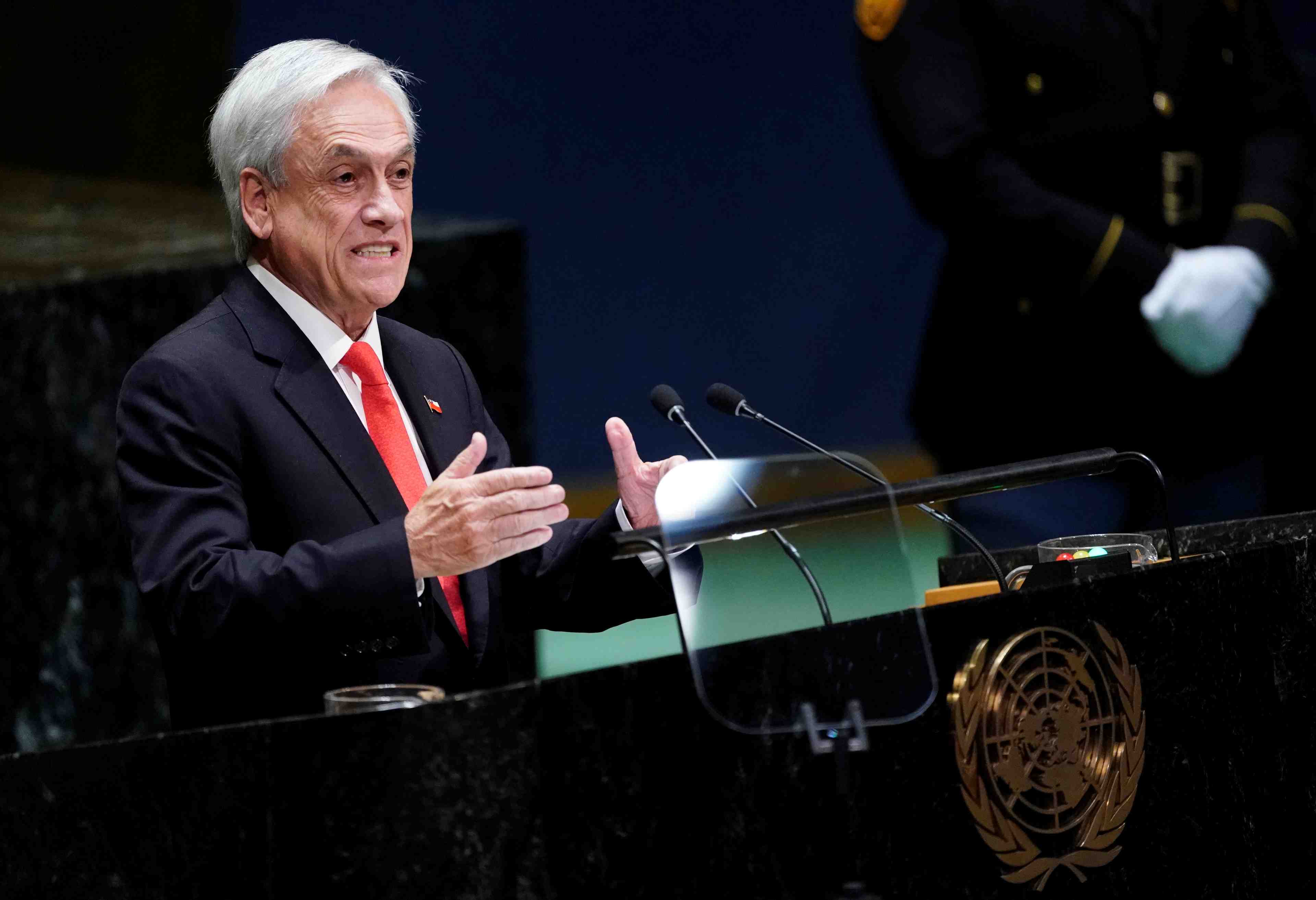 Le president chilien reconnait des derives securitaires lors des manifestations