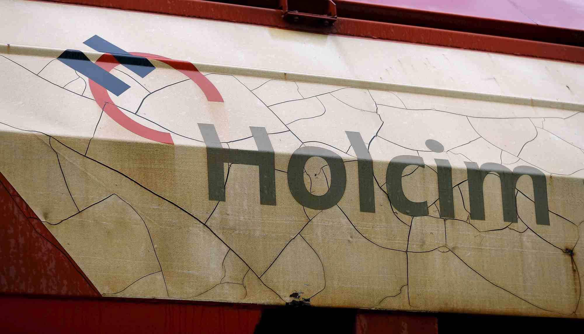 Holcim releve sa prevision de benefice apres un troisieme trimestre meilleur que prevu