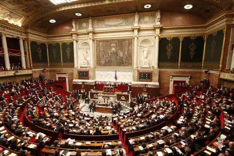 Enquête sur trois élus UMP pour des comptes à l'étranger