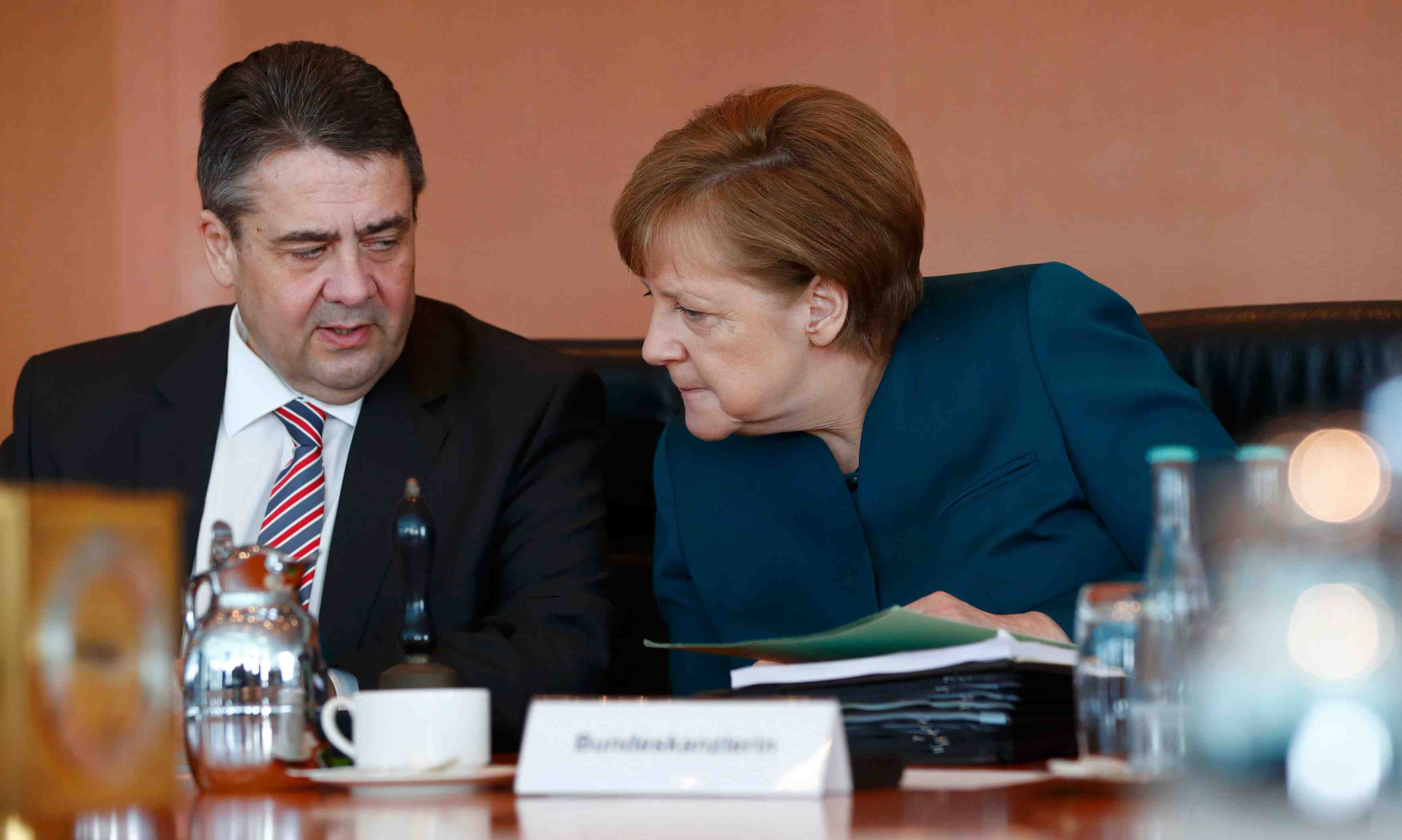 Merkel et gabriel respectent le vote turc, invitent au dialogue