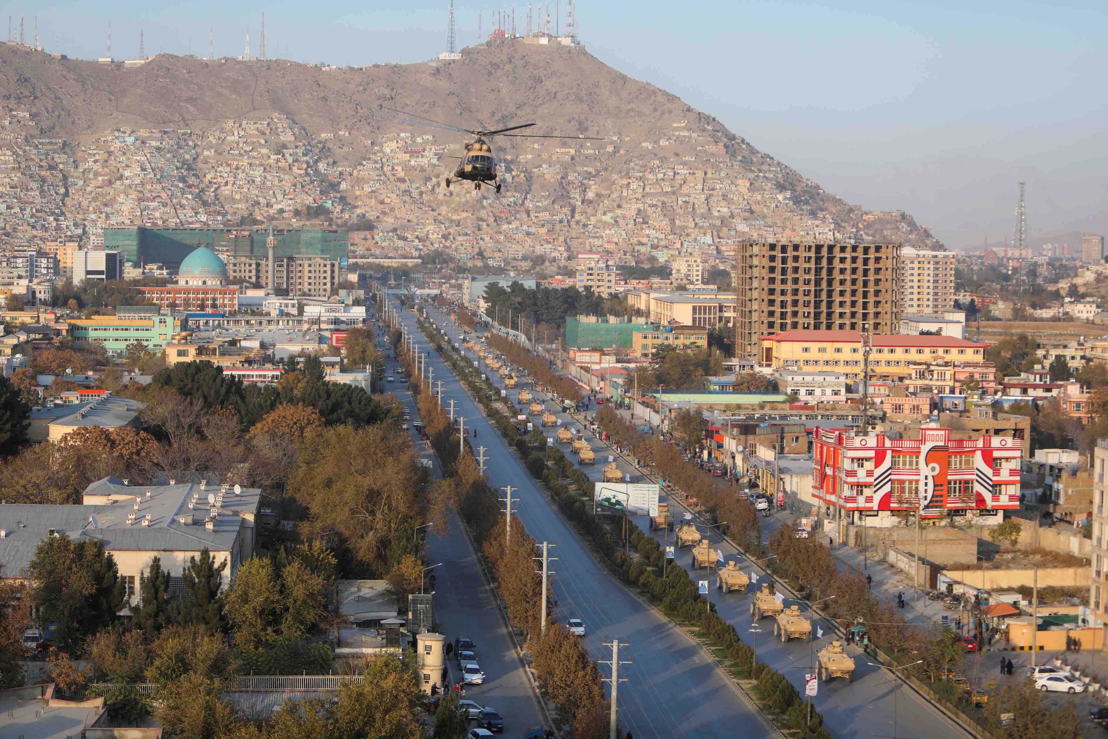 A kaboul, un defile militaire en forme de demonstration de force des taliban
