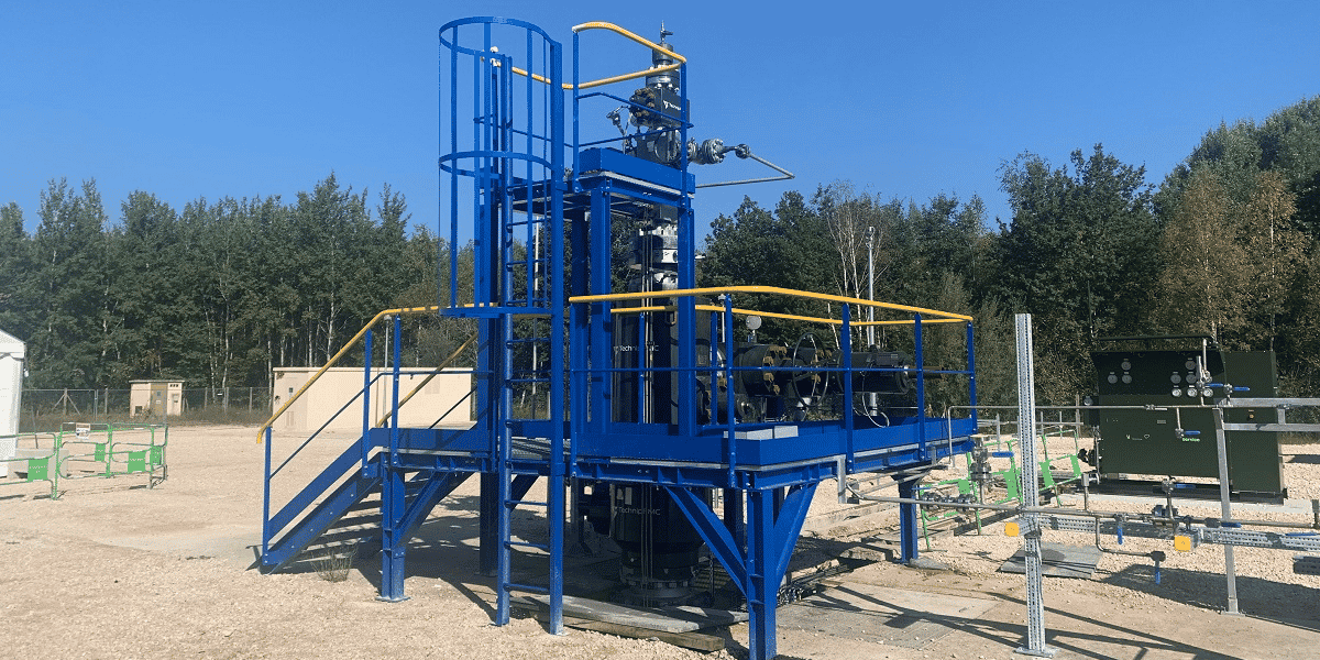 Le 15 septembre, Engie a inauguré sur son site d'Etrez, situé au nord-ouest de Bourg-en-Bresse (Ain), le projet Hypster, qui vise à expérimenter le stockage actif d'hydrogène.
