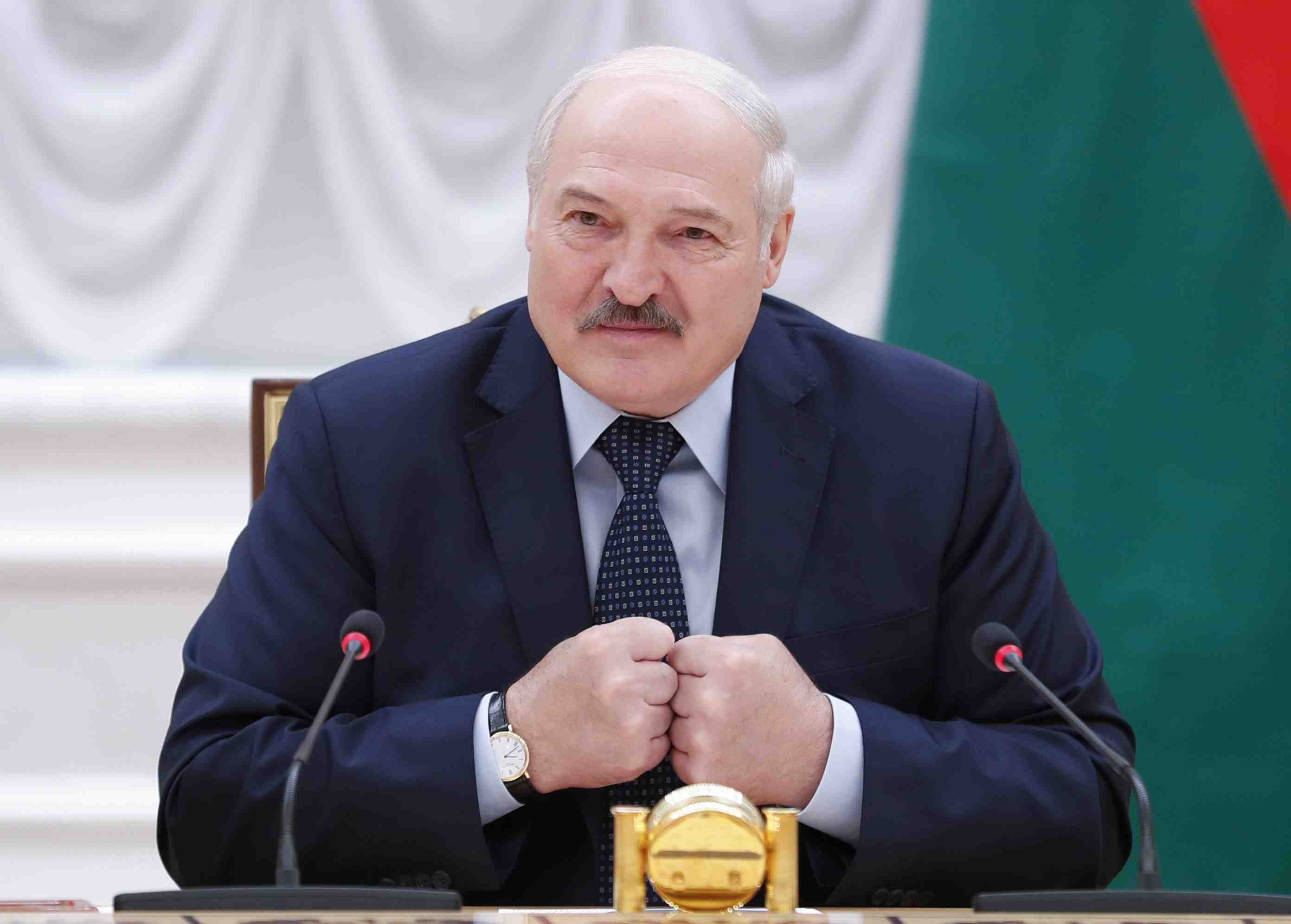 Bielorussie: loukachenko recu par poutine sur fond d'indignation occidentale