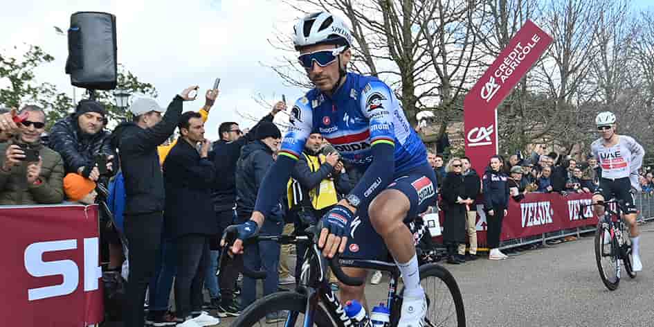 Julian Alaphilippe hier en Italie.