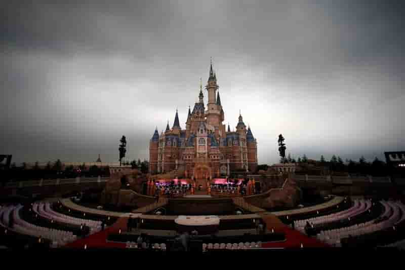 Walt disney porte sa participation dans euro disney a 85.7%