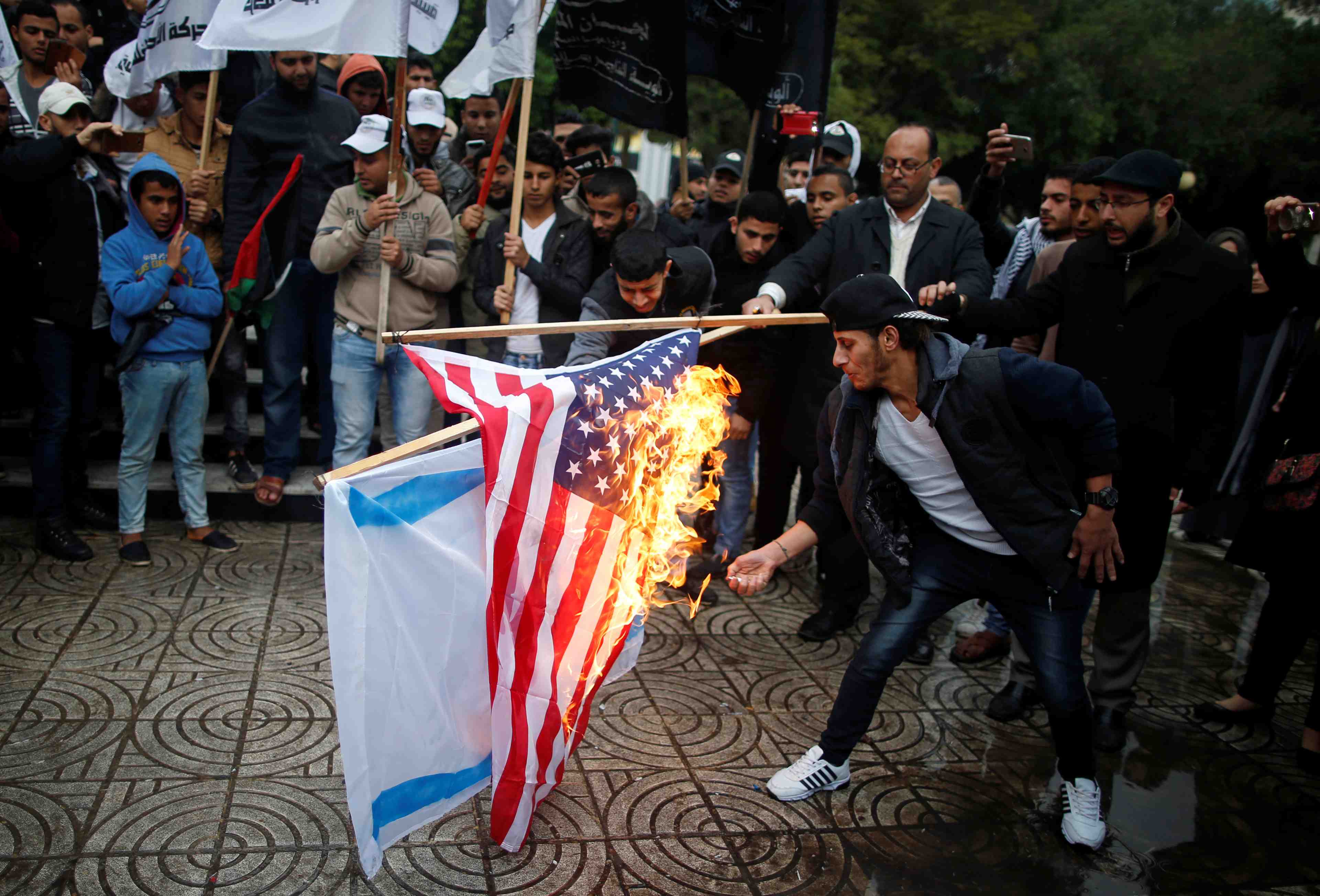 Les palestiniens "prets a se battre" pour jerusalem