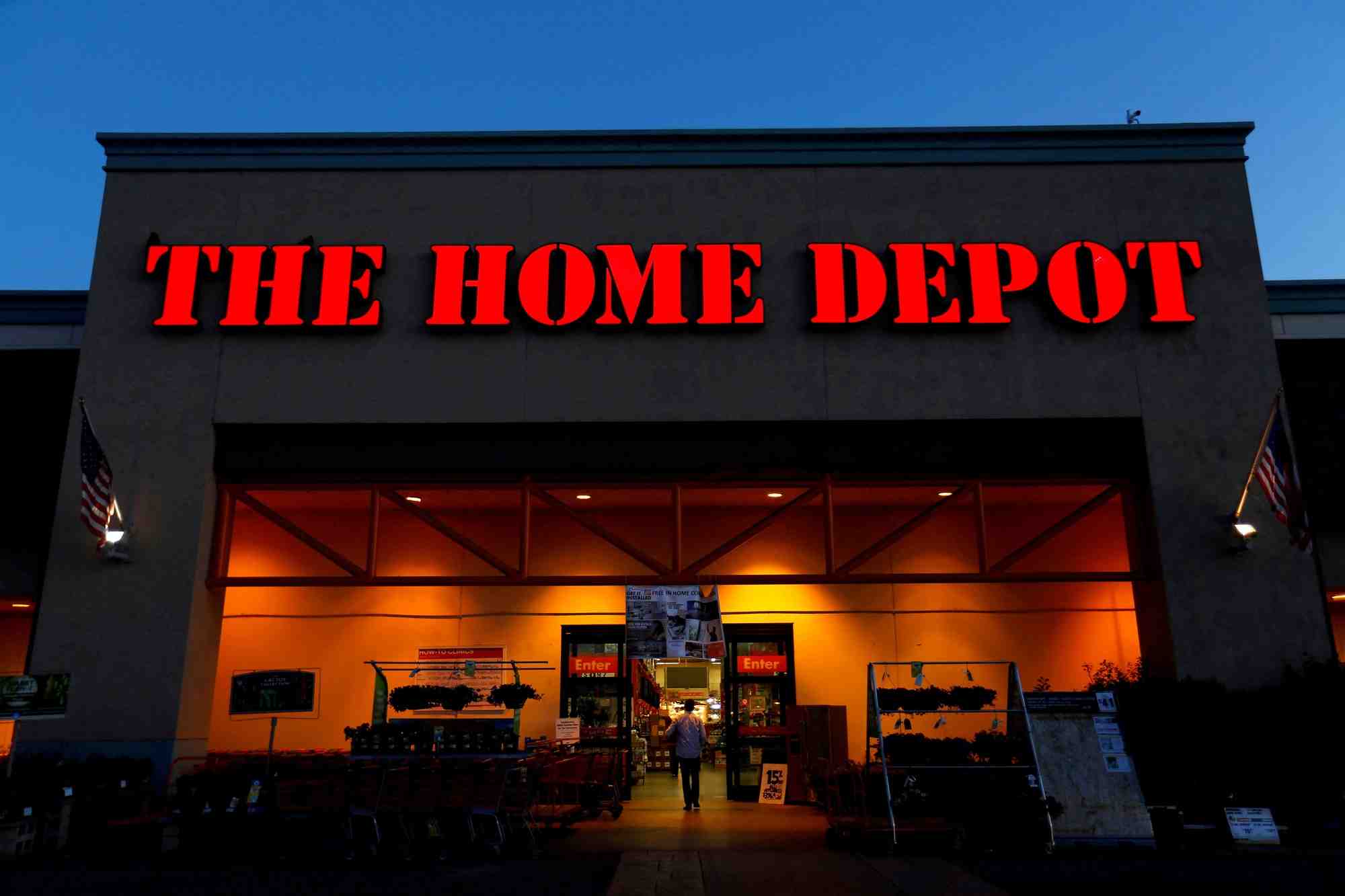 Le logo d'home depot a encinitas, en californie